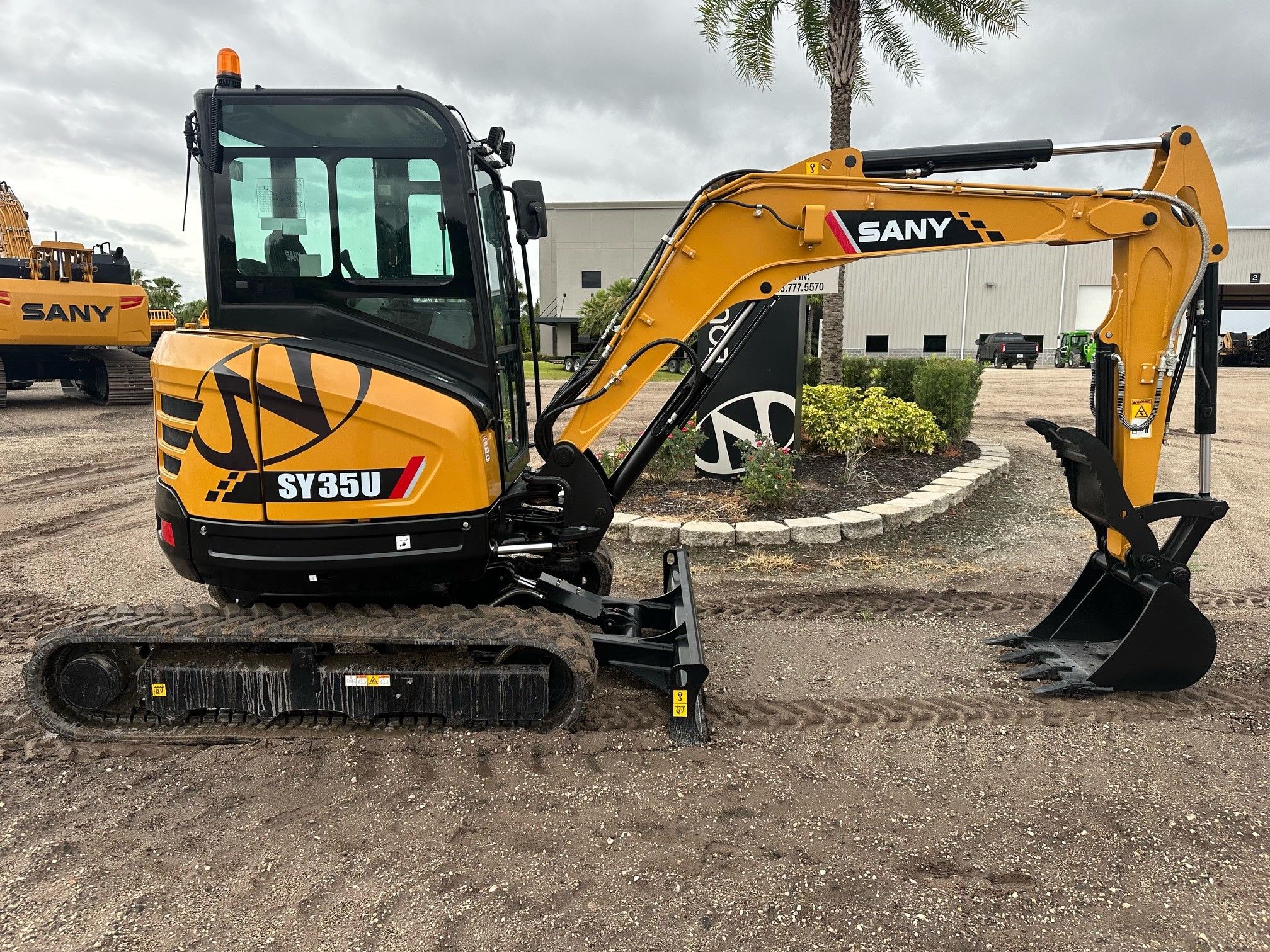 2024 SANY SANY SY35U EXCAVATOR (CABIN) W/ STRAIGHT BLADE Photo 5 Thumbnail