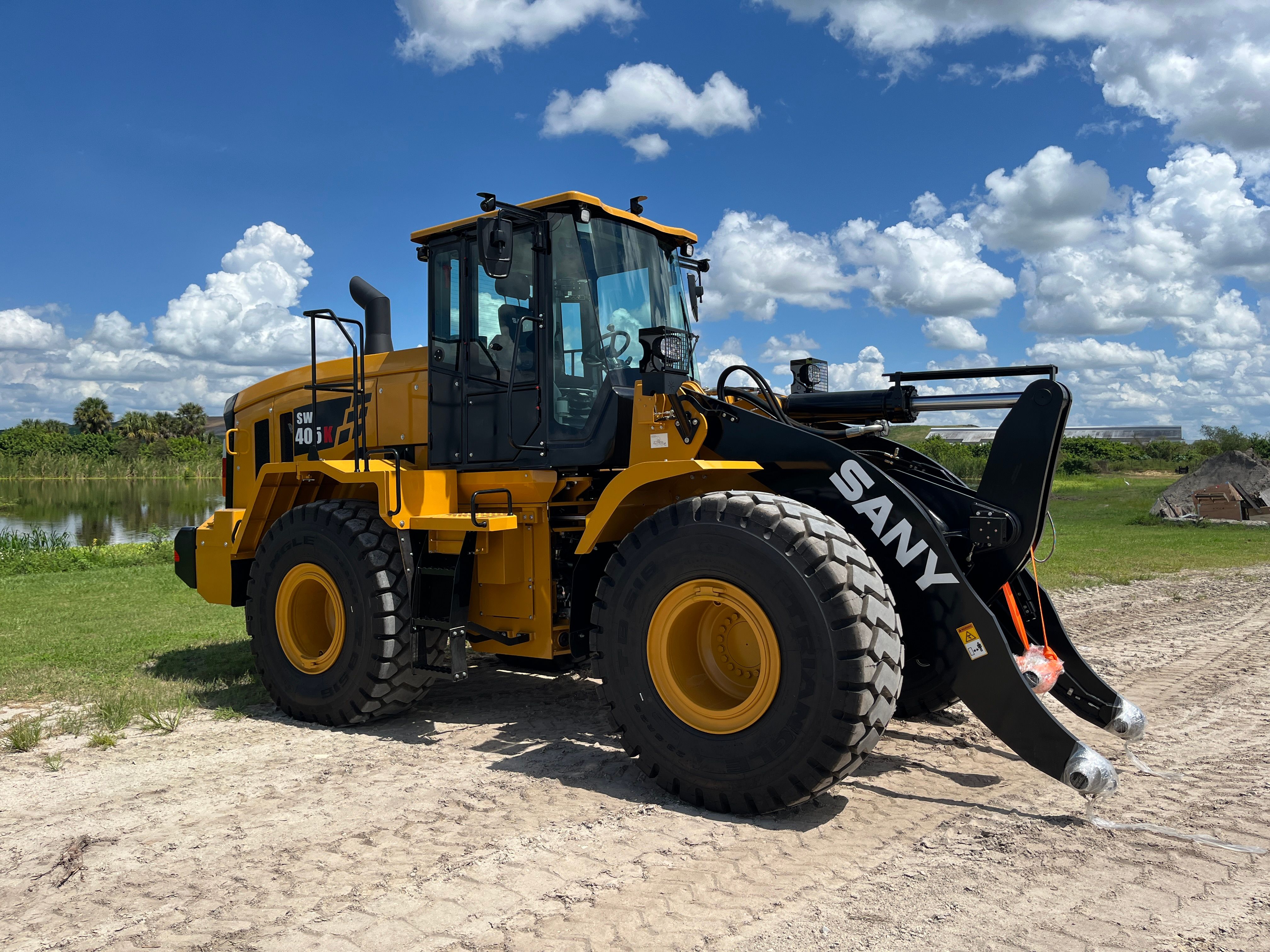 2025 SANY SANY SW405K 4CU YARD WHEEL LOADER Photo 6 Thumbnail