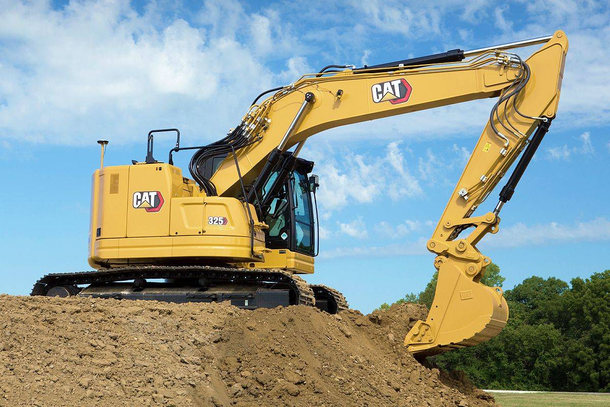 cat-325-excavator-stock-image