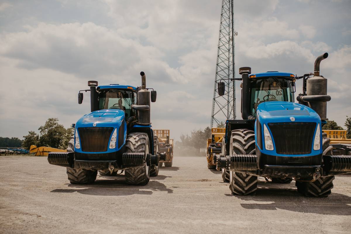 New Holland Heavy Equipment