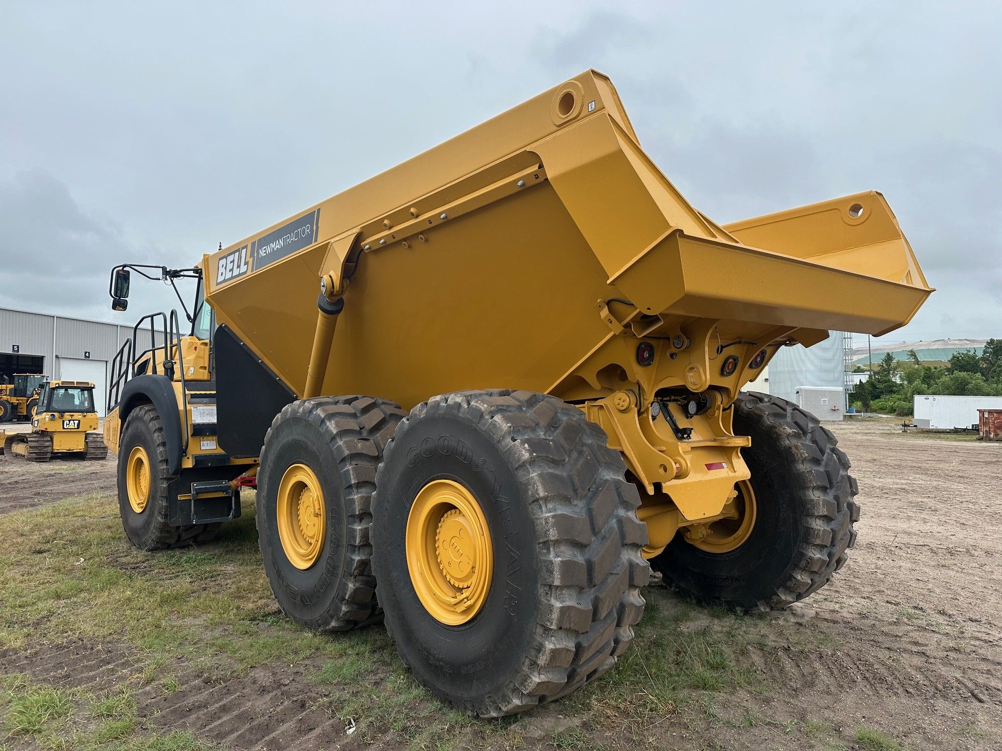 2024 BELL BELL B45E ARTICULATED DUMP TRUCK Photo 3 Thumbnail
