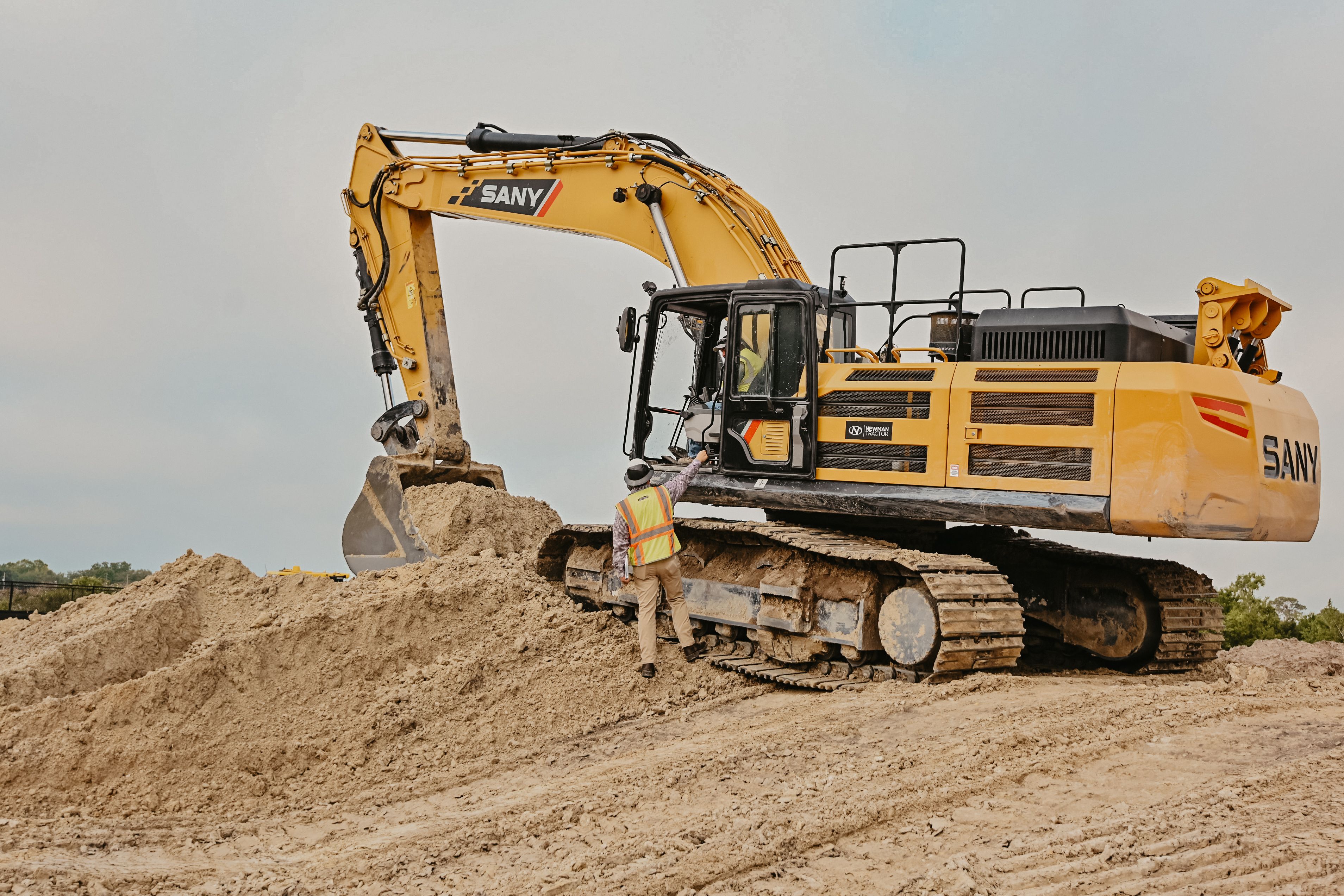 Newman Tractor Image