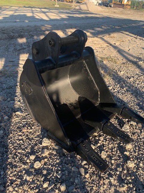 16" BUCKET FOR SY16C Photo 4 Thumbnail