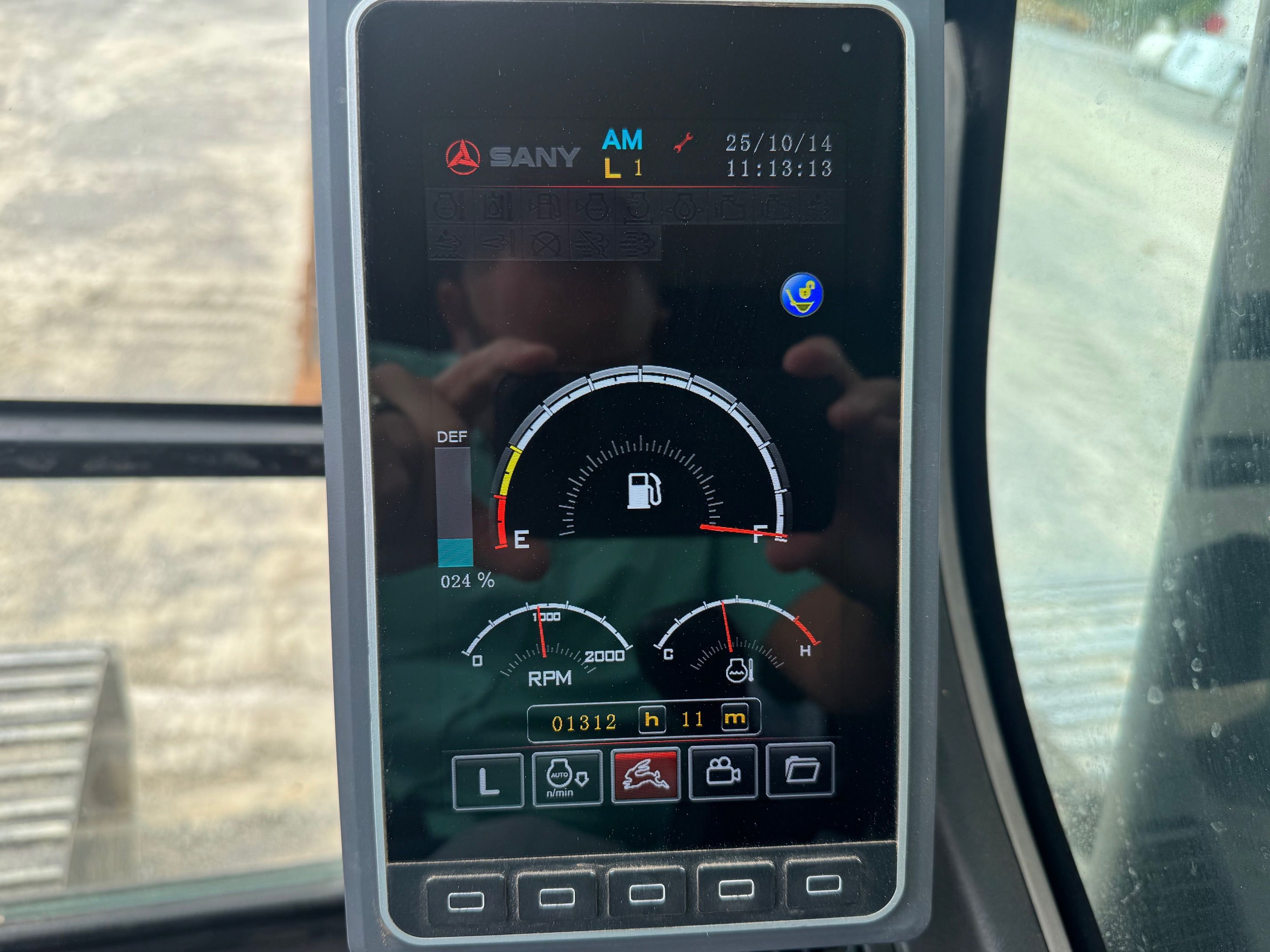 2023 SANY SY225C Photo 10 Thumbnail