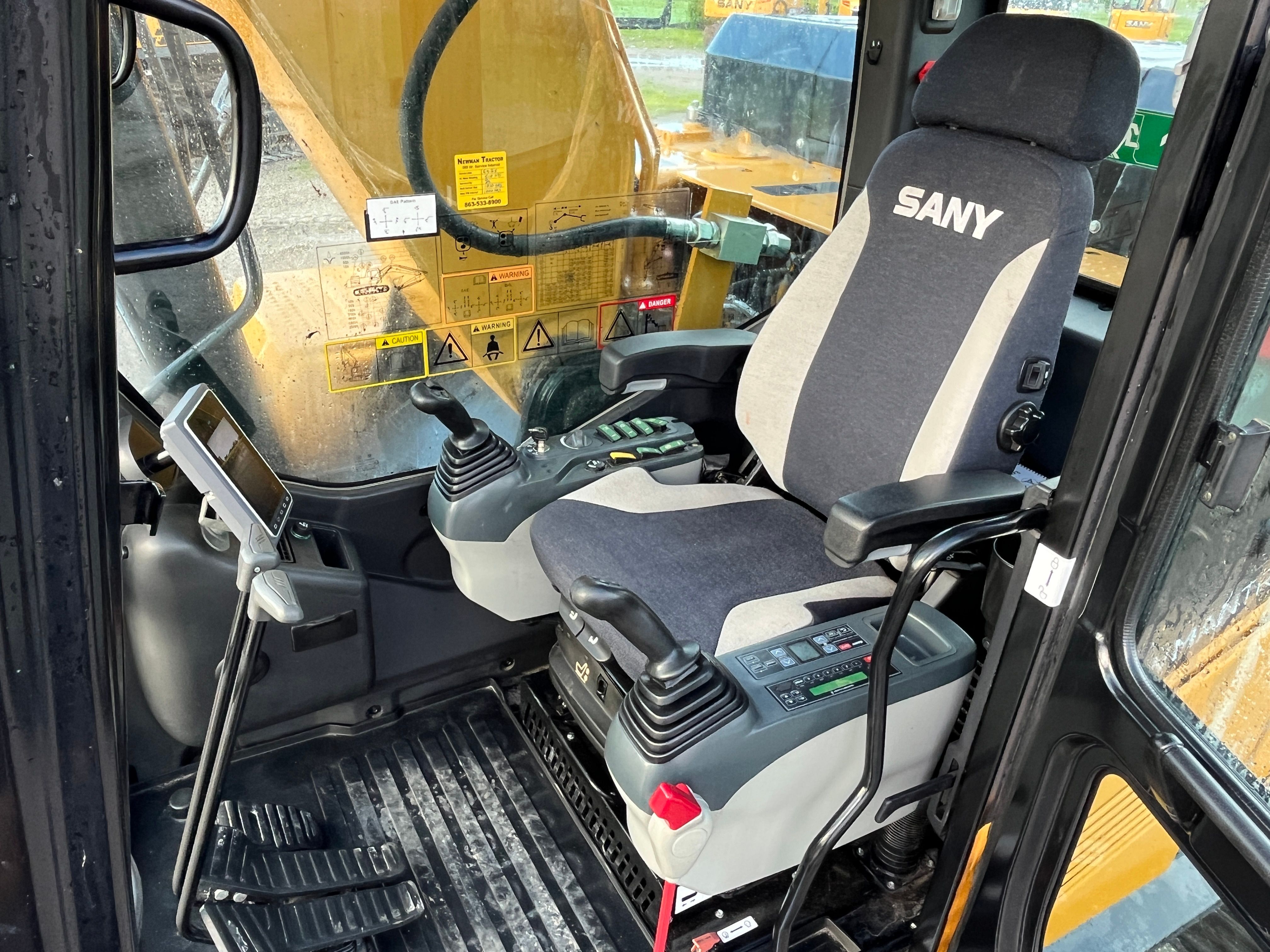 2023 SANY SY265C LR Photo 7 Thumbnail