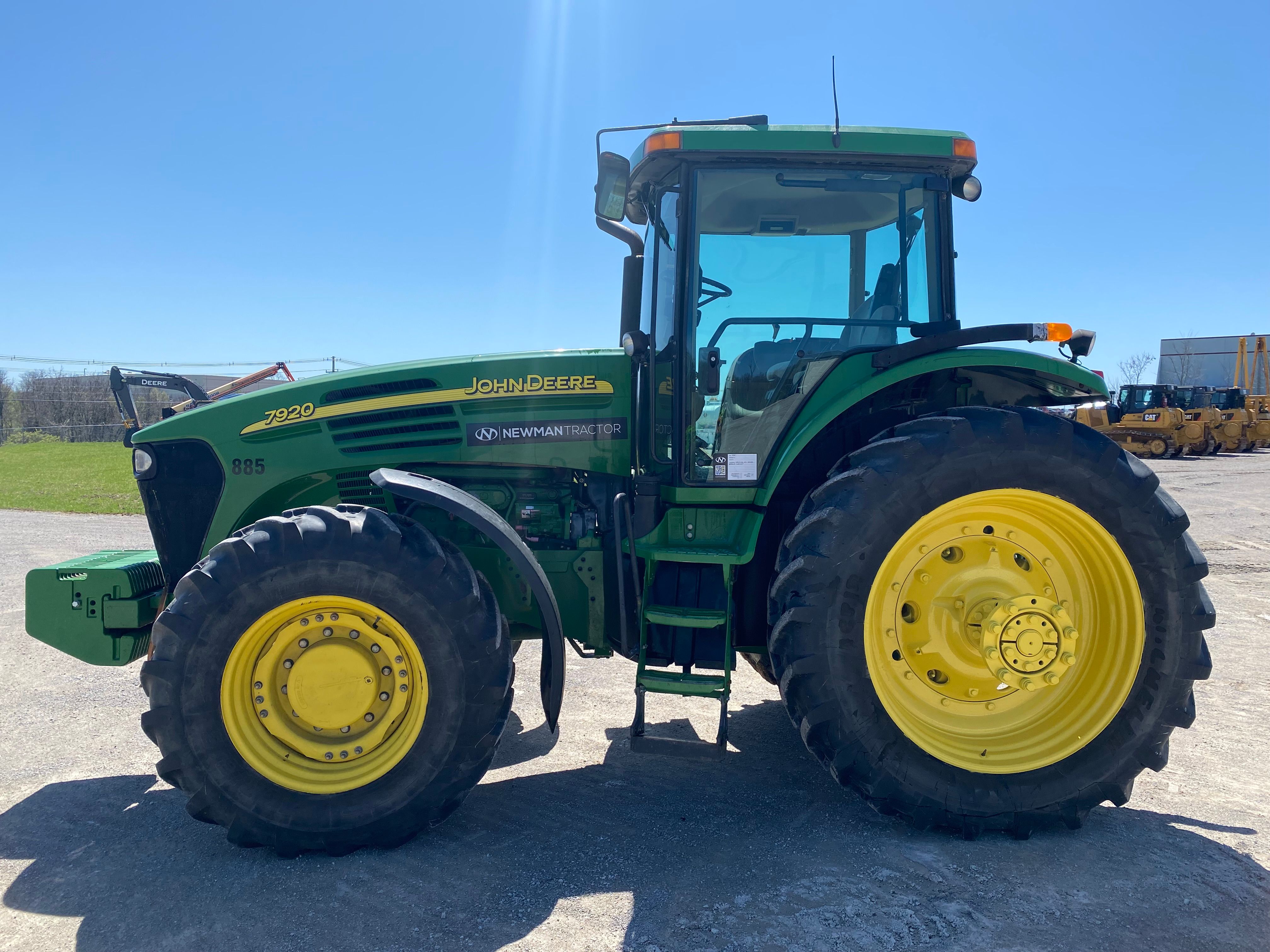 2006 JOHN DEERE 7920 Photo 2 Thumbnail