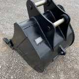 30" EXCAVATOR DIGGING BUCKET 50MM PIN Photo 1