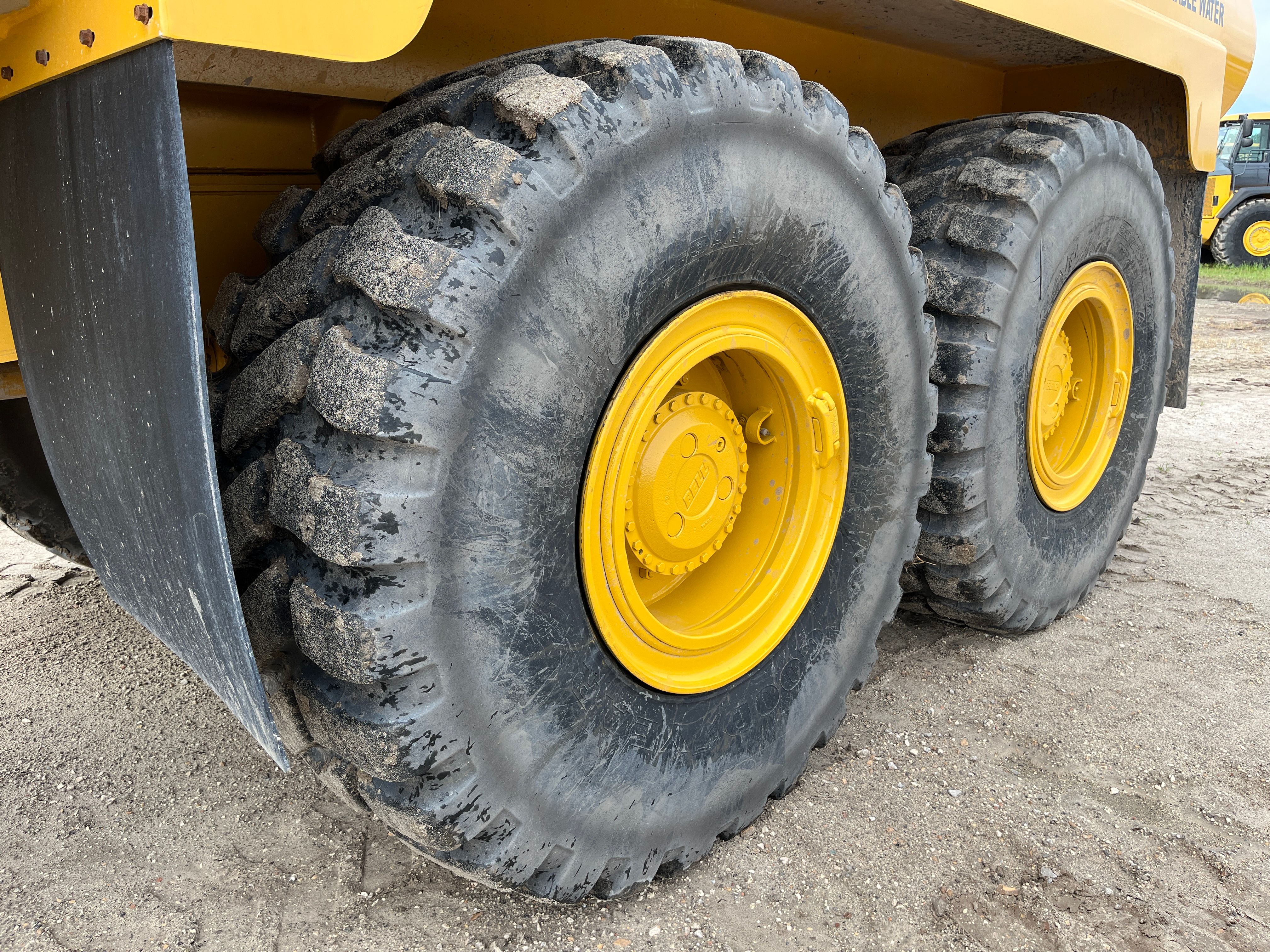 2019 BELL B25E Photo 12 Thumbnail