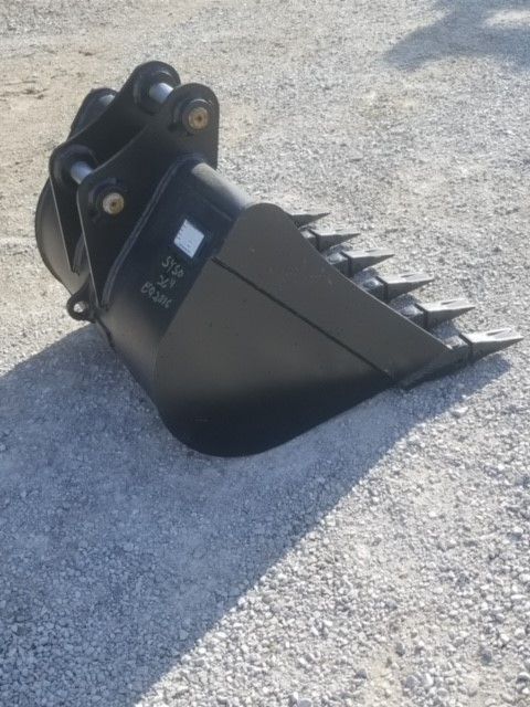 42" EXCAVATOR DITCH CLEANING BUCKET 45MM PIN Photo 2 Thumbnail