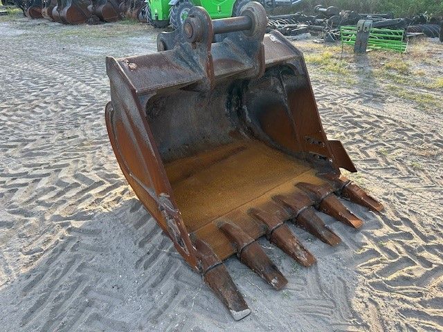 60" EXCAVATOR BUCKET Photo 4 Thumbnail