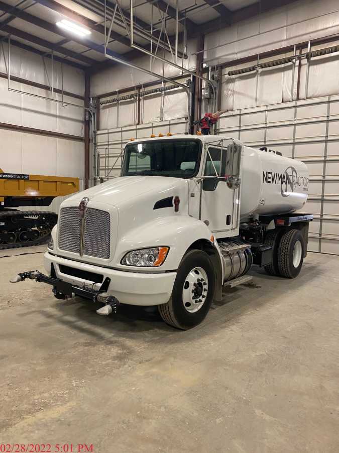 2022 KENWORTH T270 Photo 1