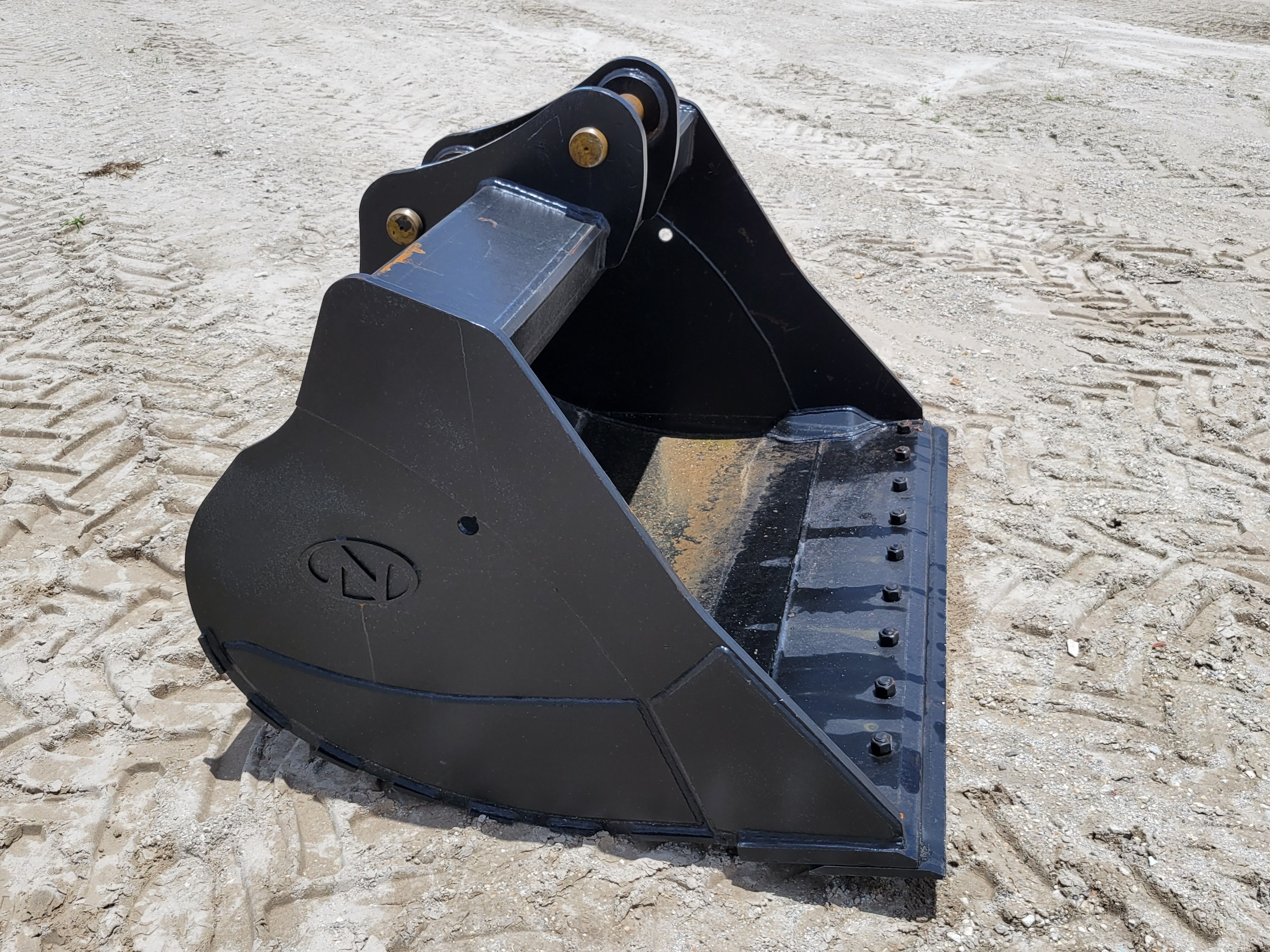 60" DC BUCKET FOR SY265C LR Photo 2 Thumbnail