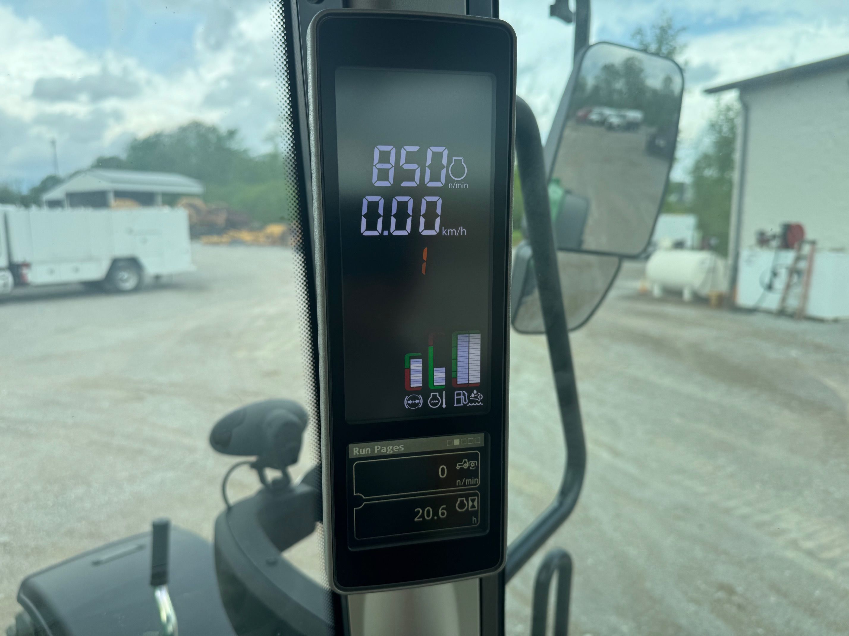 2023 JOHN DEERE 6195M Photo 6 Thumbnail