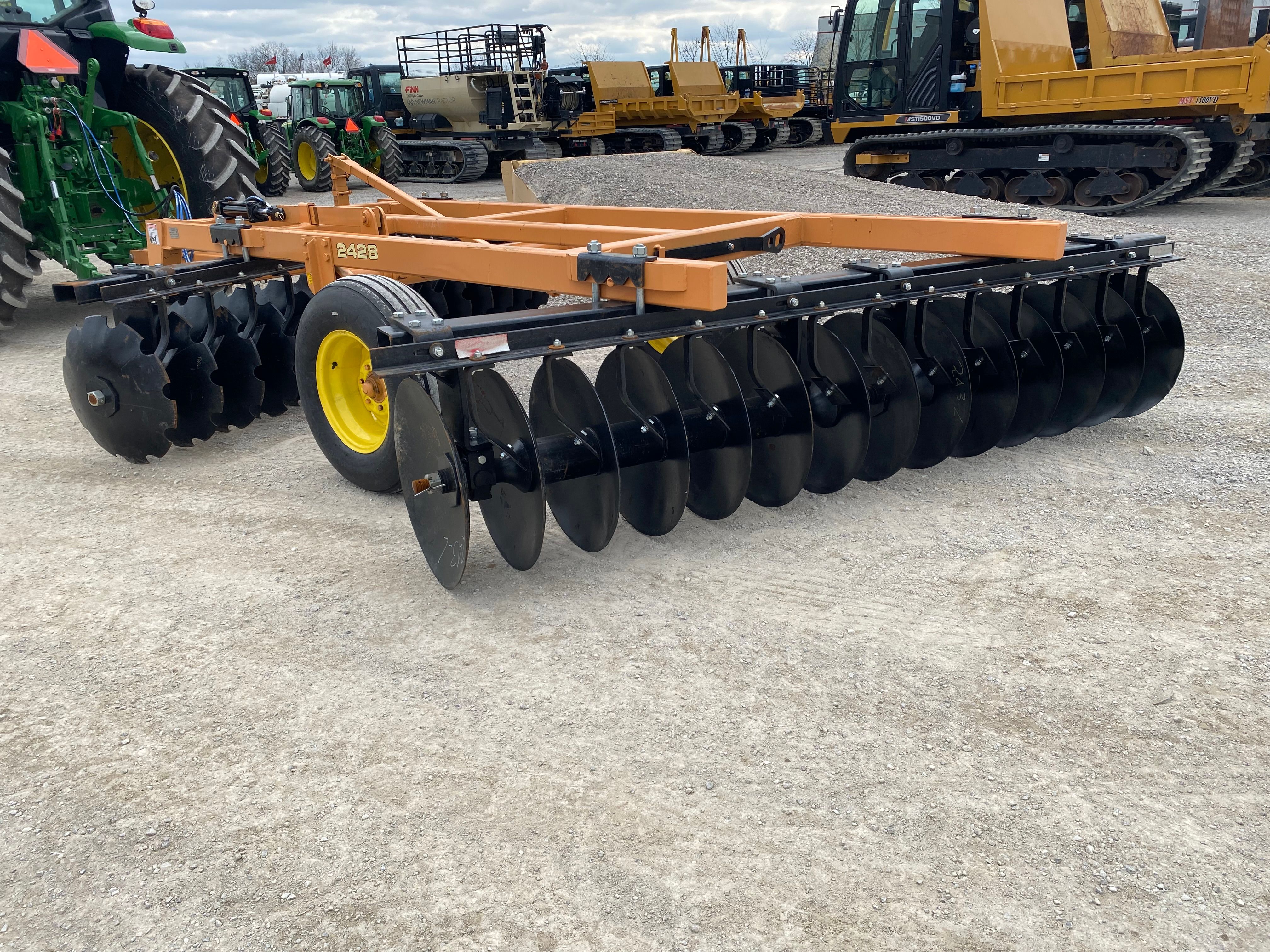 2021 JOHN DEERE 6155M Photo 11 Thumbnail