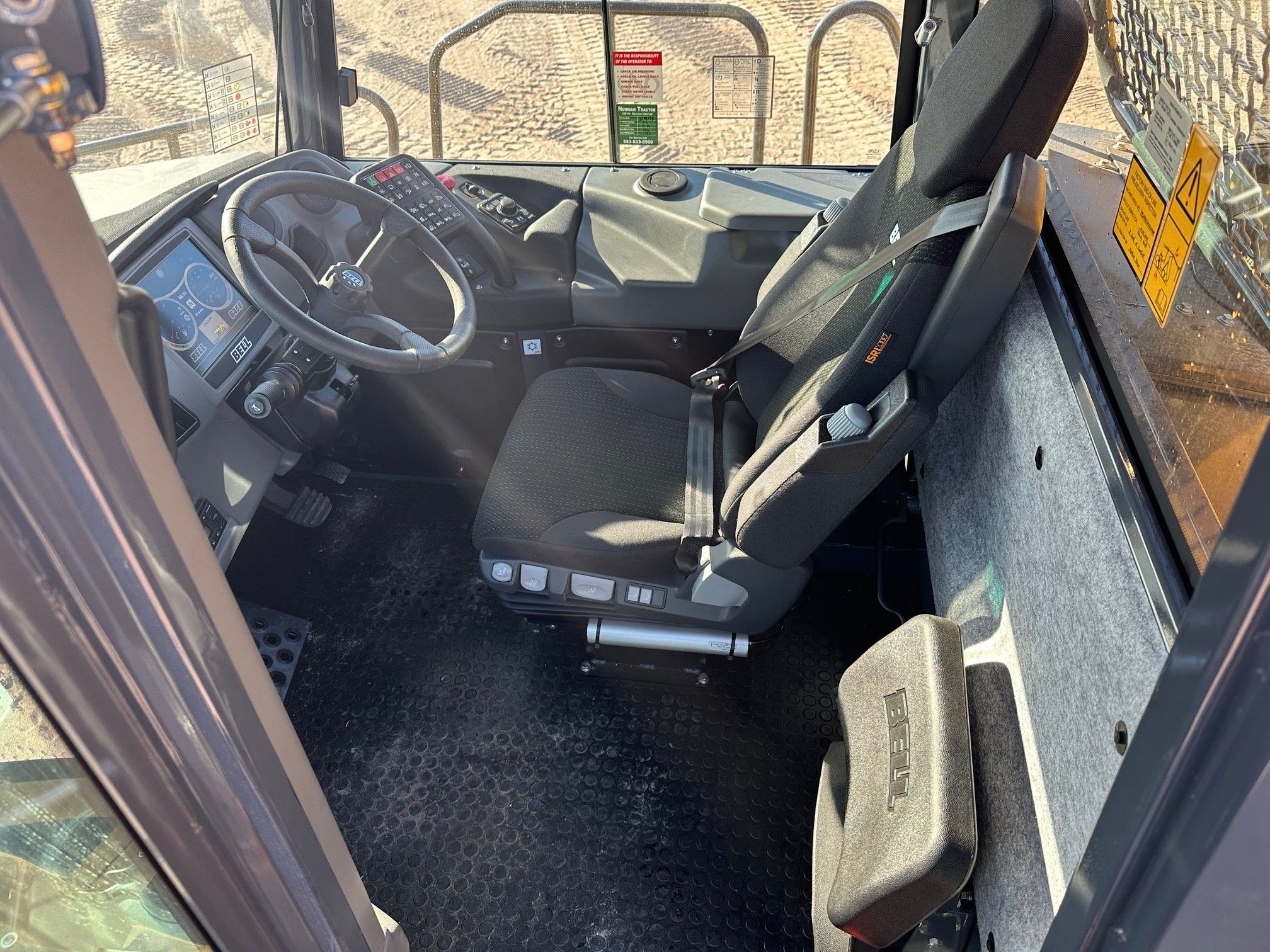 2025 BELL B45E Photo 7 Thumbnail