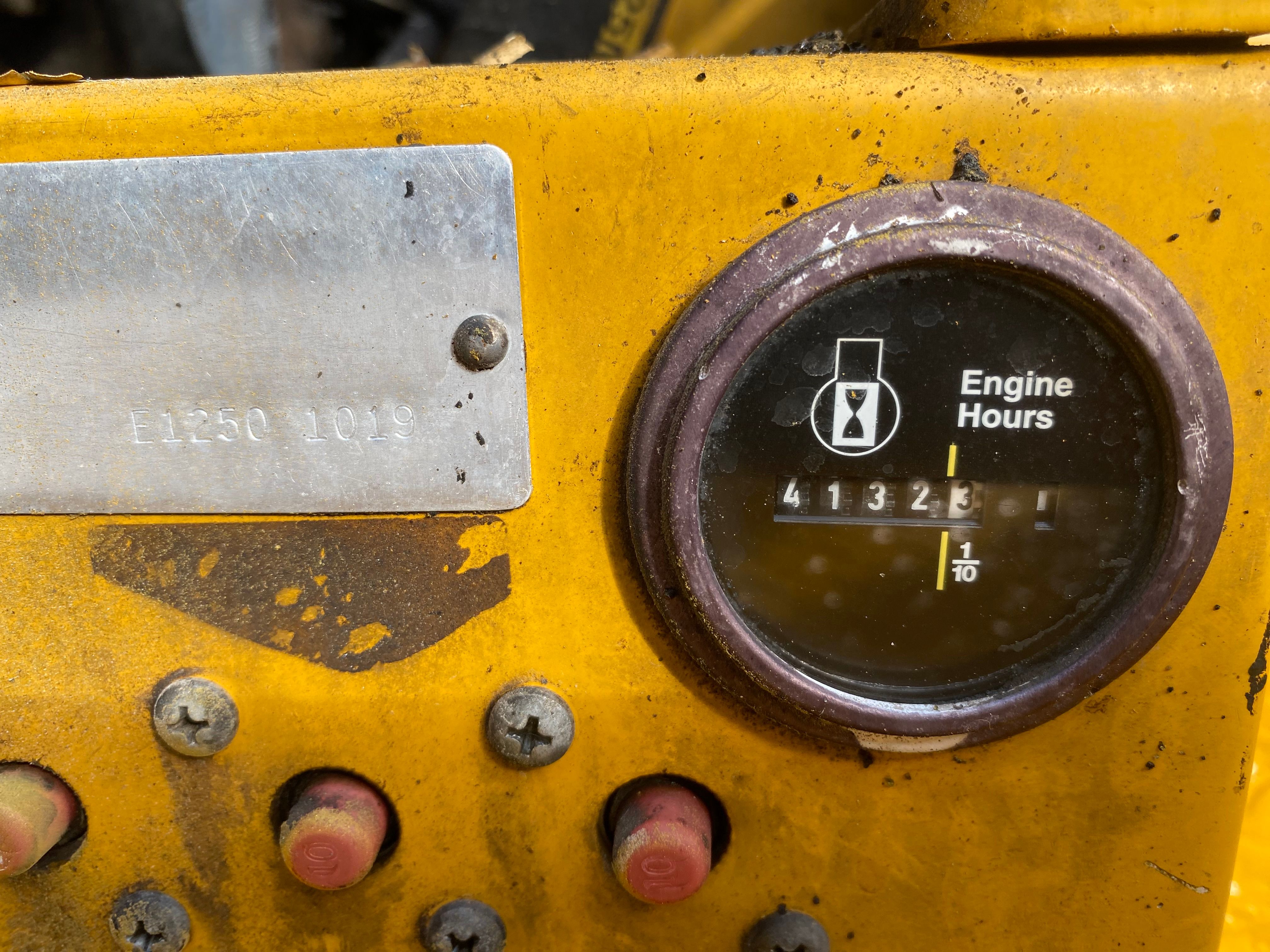 2009 WEILER E1250 Photo 9 Thumbnail