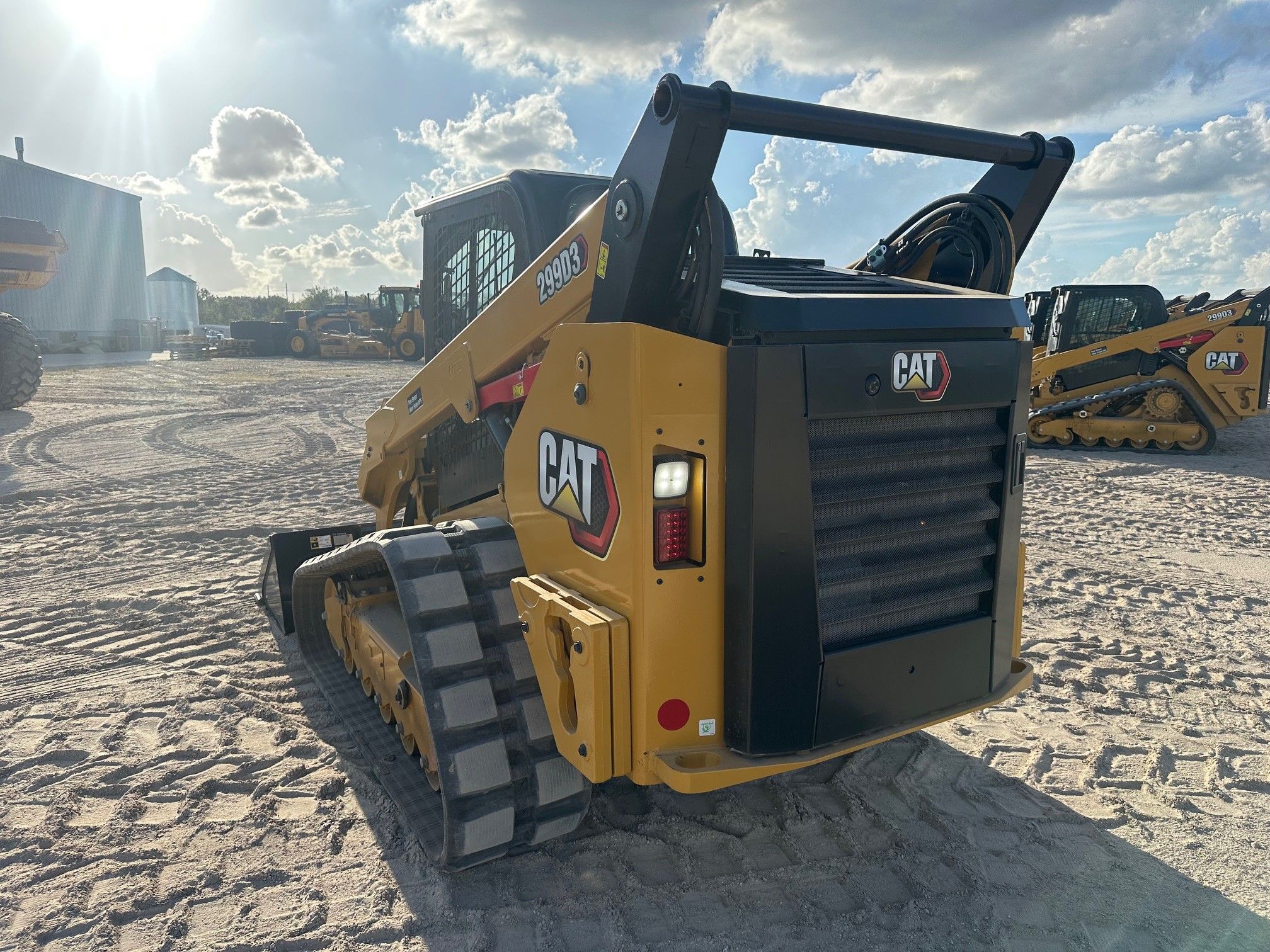 2024 CAT 299D3 Photo 3 Thumbnail