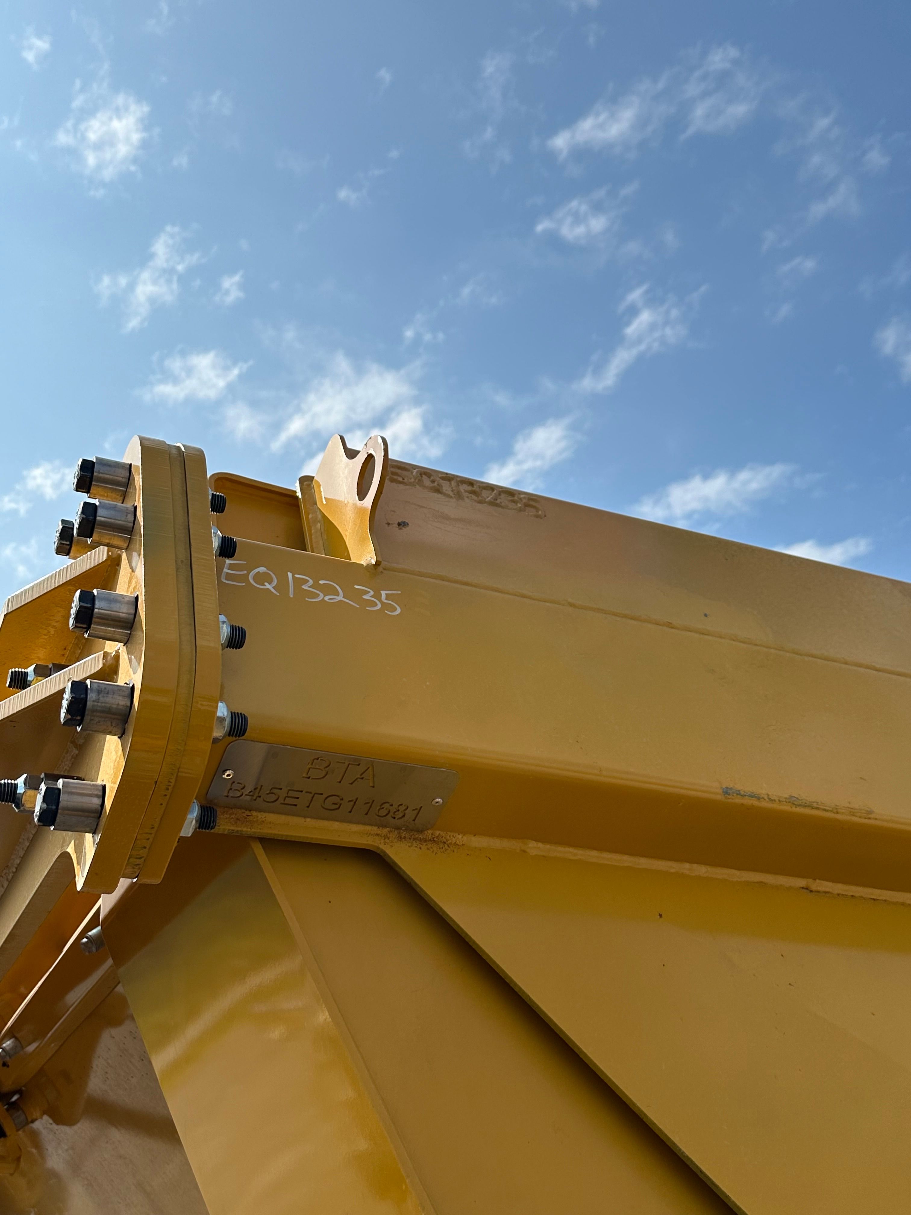 BELL B45E TAILGATE Photo 4 Thumbnail