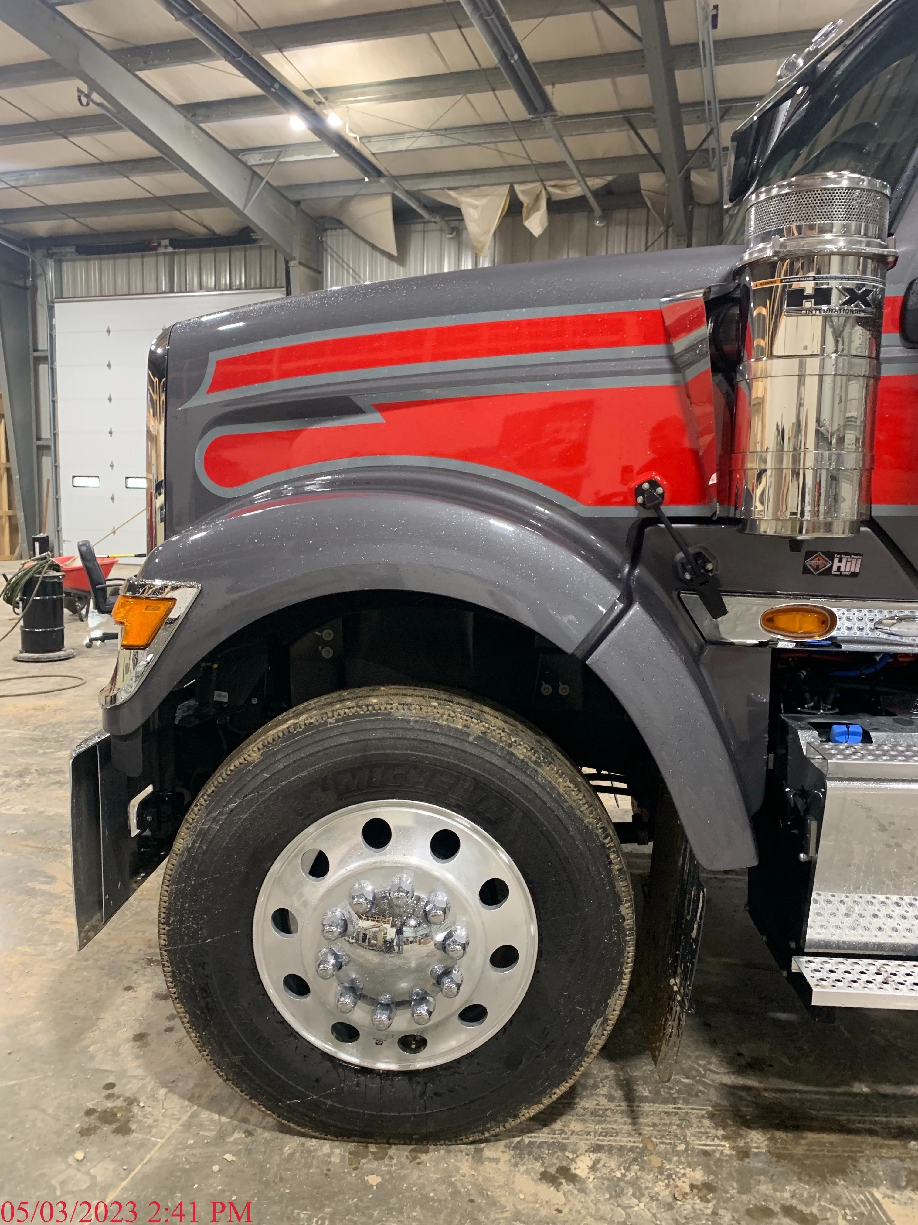 2024 INTERNATIONAL HX520 Photo 2 Thumbnail