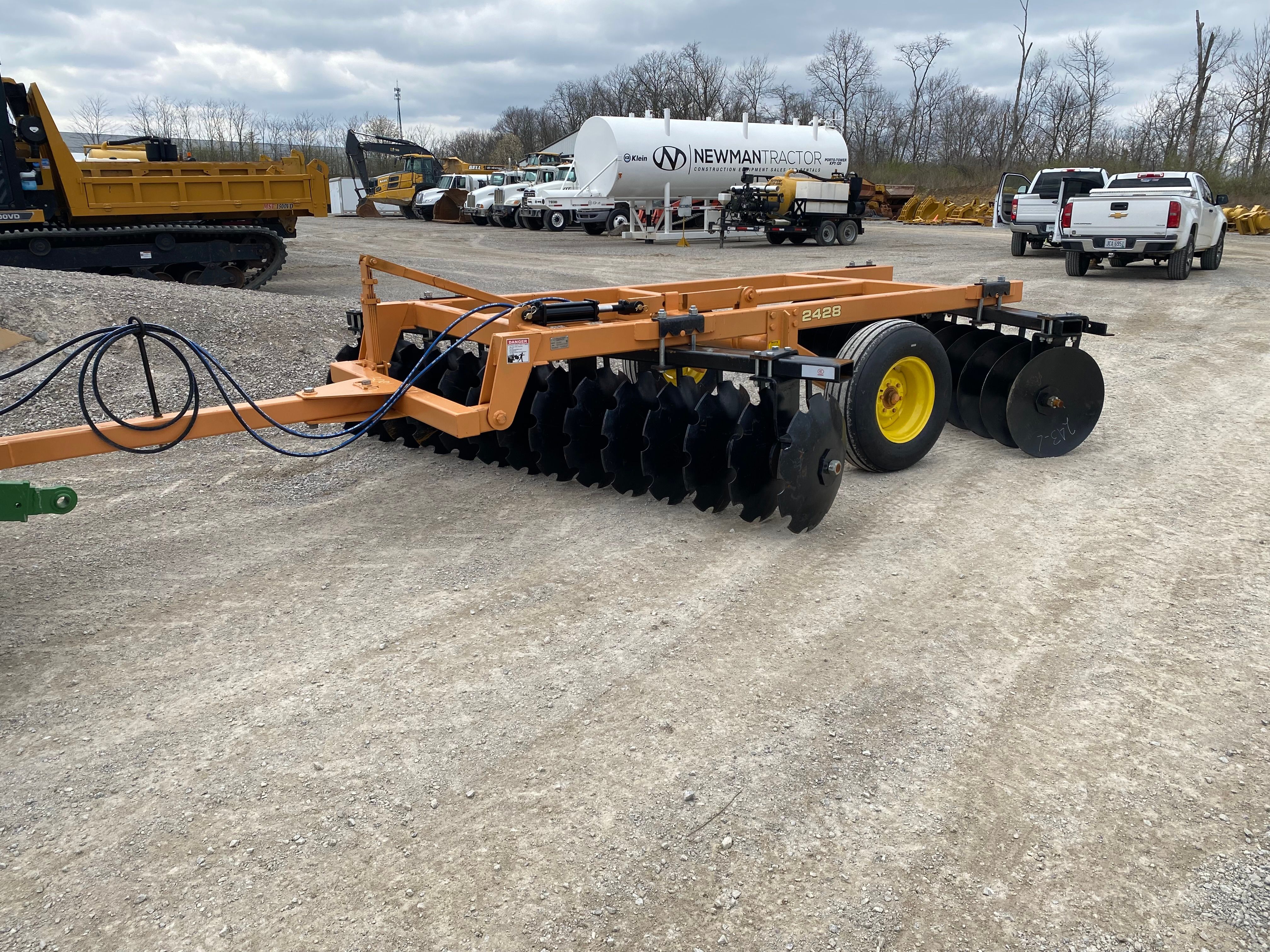 2021 JOHN DEERE 6155M Photo 10 Thumbnail