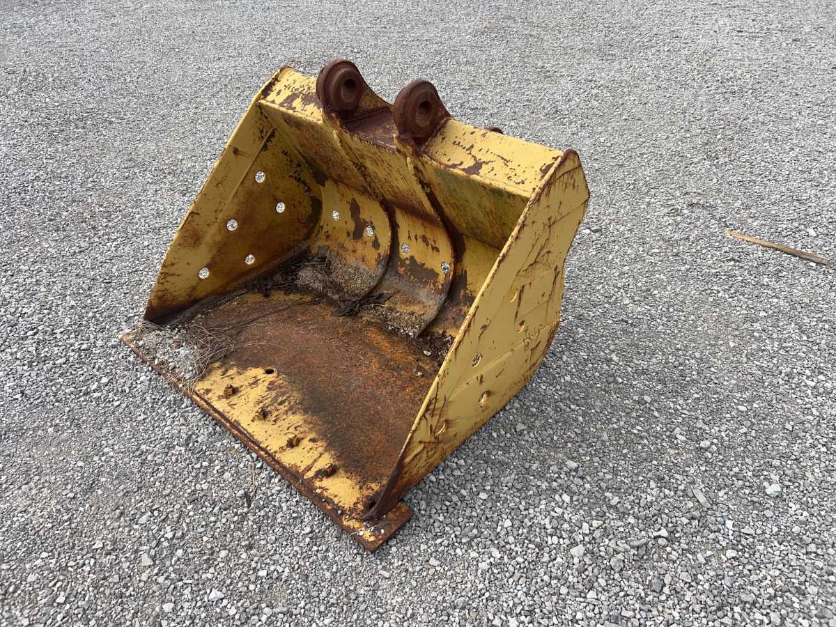 Equipment Photo - EQ543