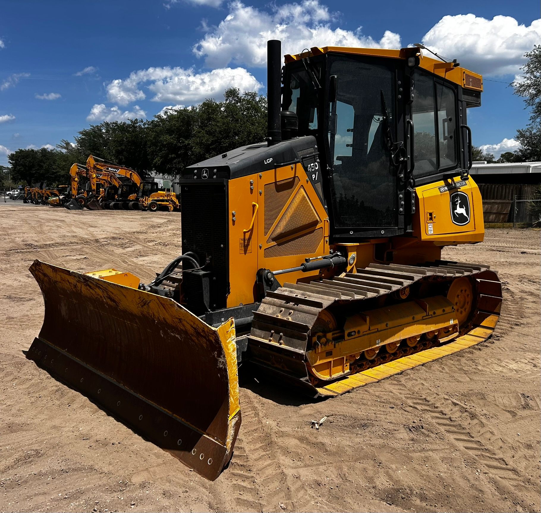 2023 JOHN DEERE JOHN DEERE 450P LGP CRAWLER DOZER Photo 1