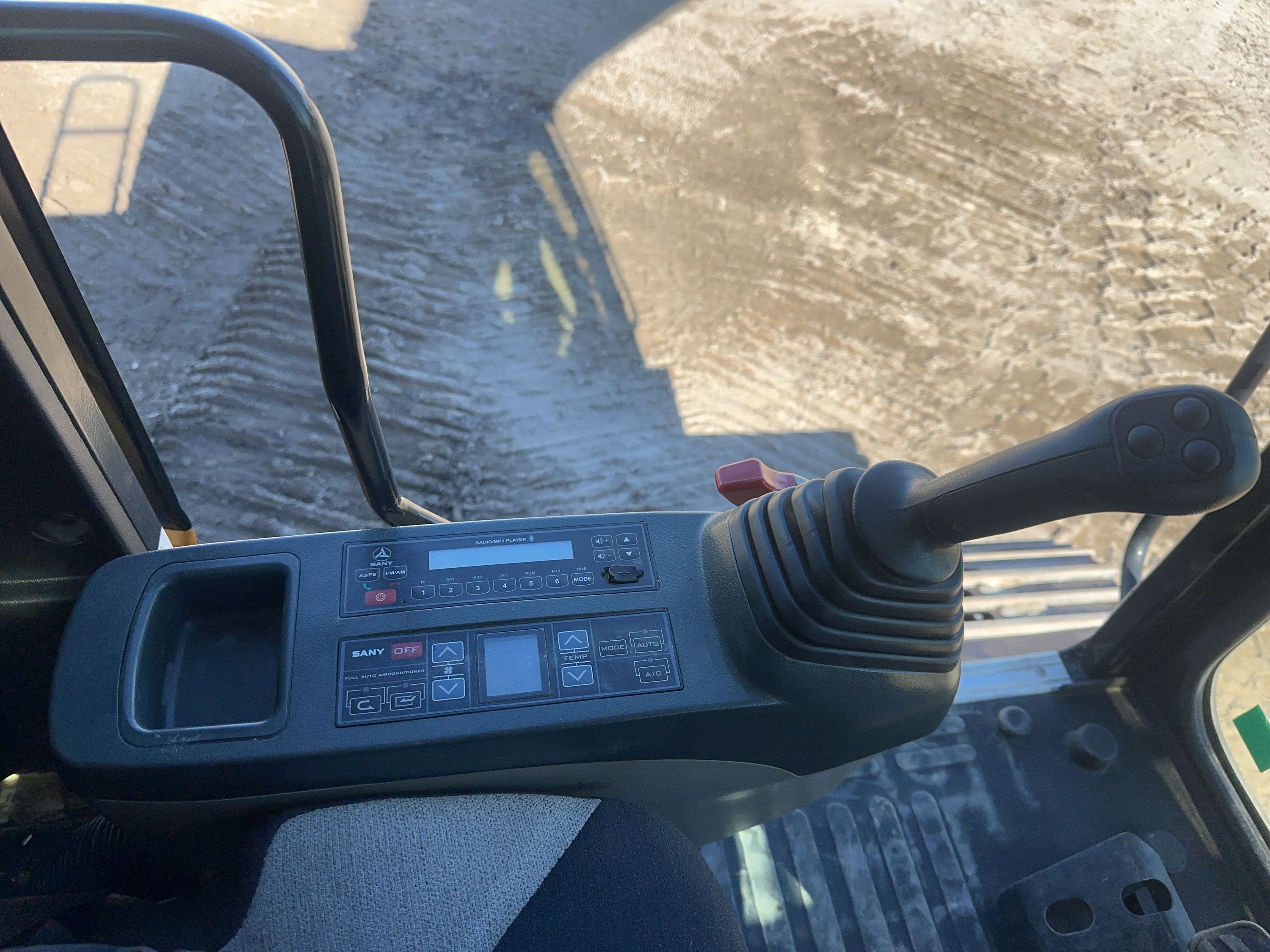 2023 SANY SY265C LR Photo 22 Thumbnail