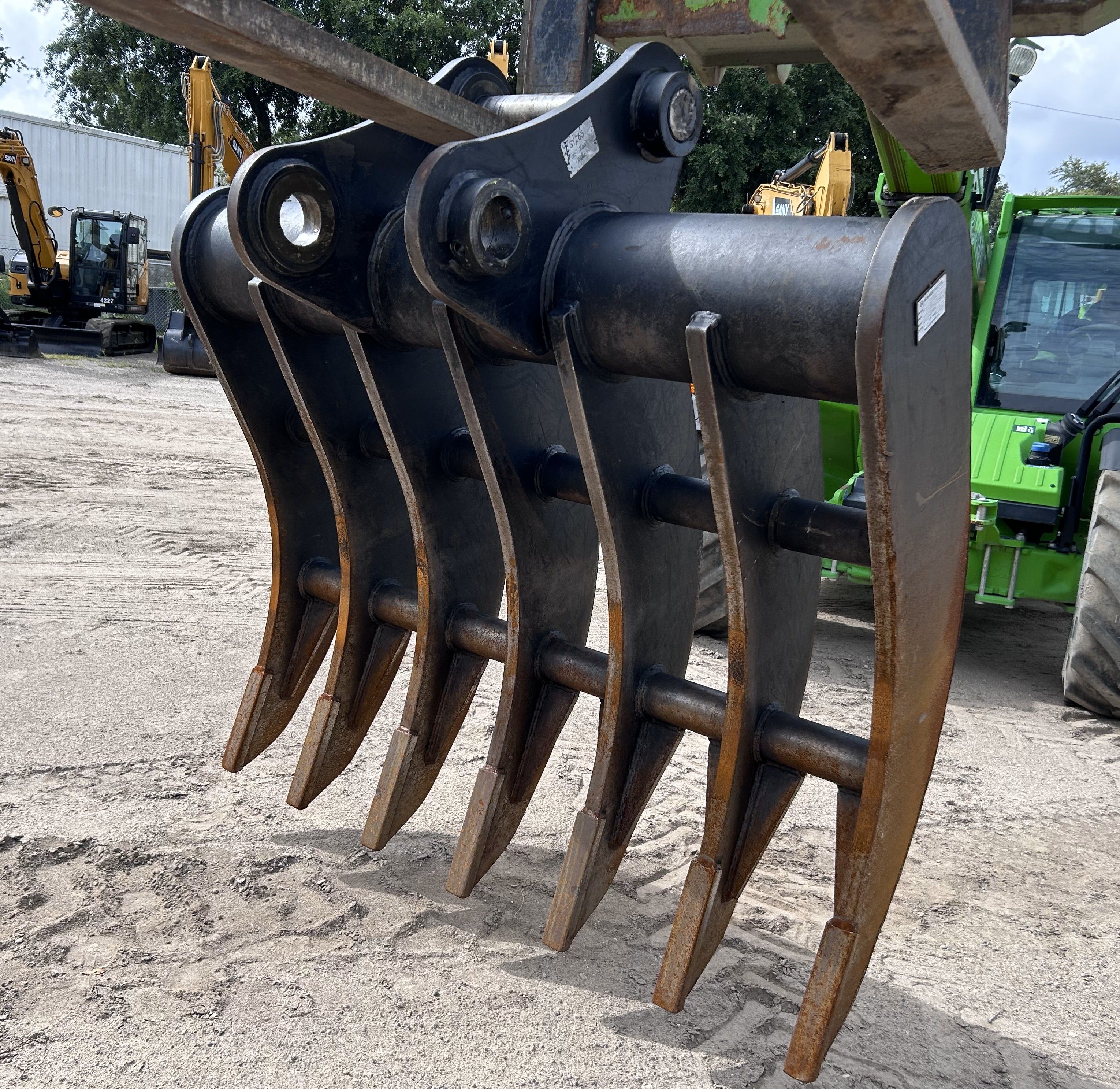 66" ROOT RAKE FOR SY265C Photo 3 Thumbnail