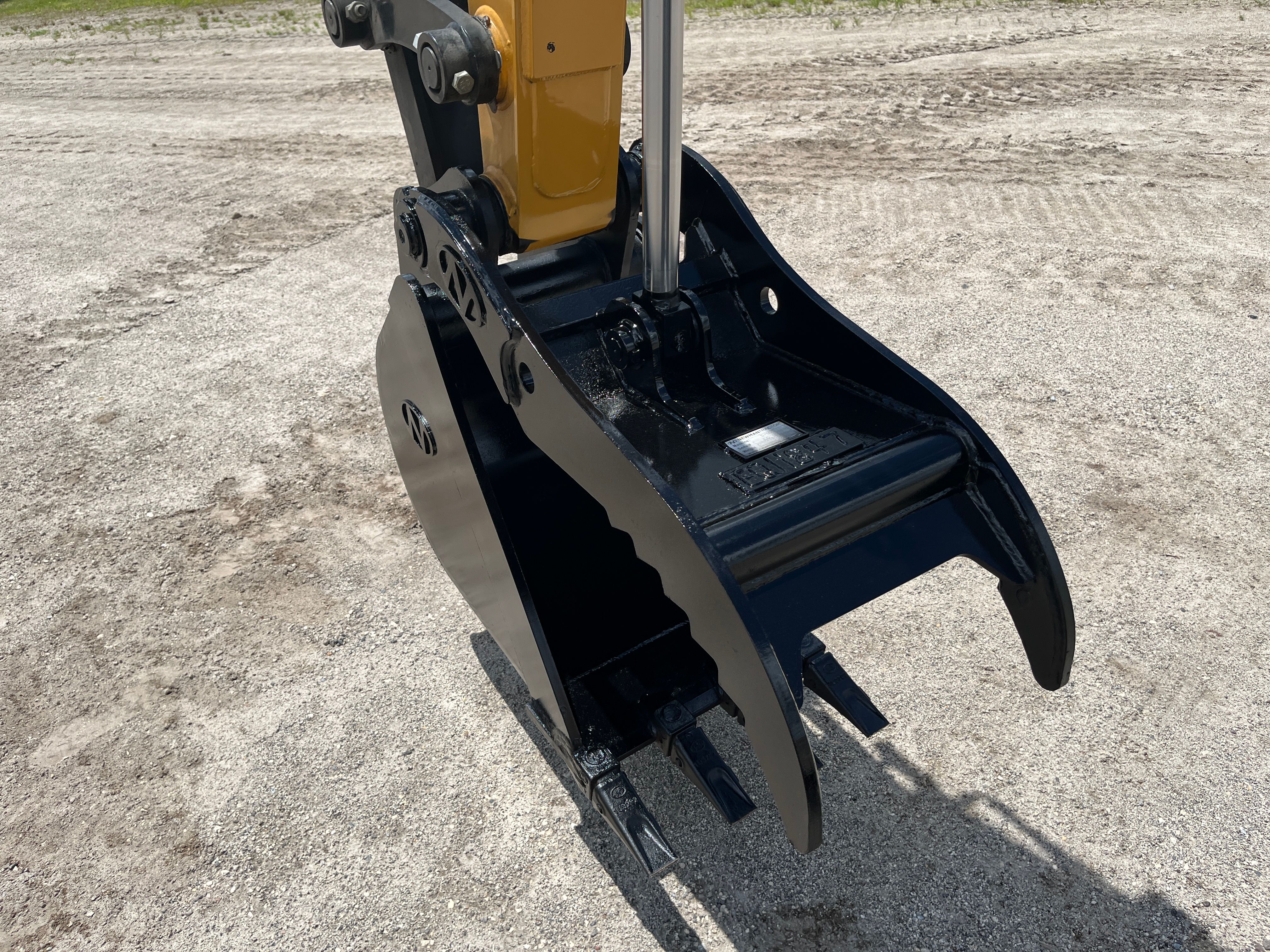 THS THUMB SHORT (NO QUICK COUPLER) FOR SY60U Photo 3 Thumbnail