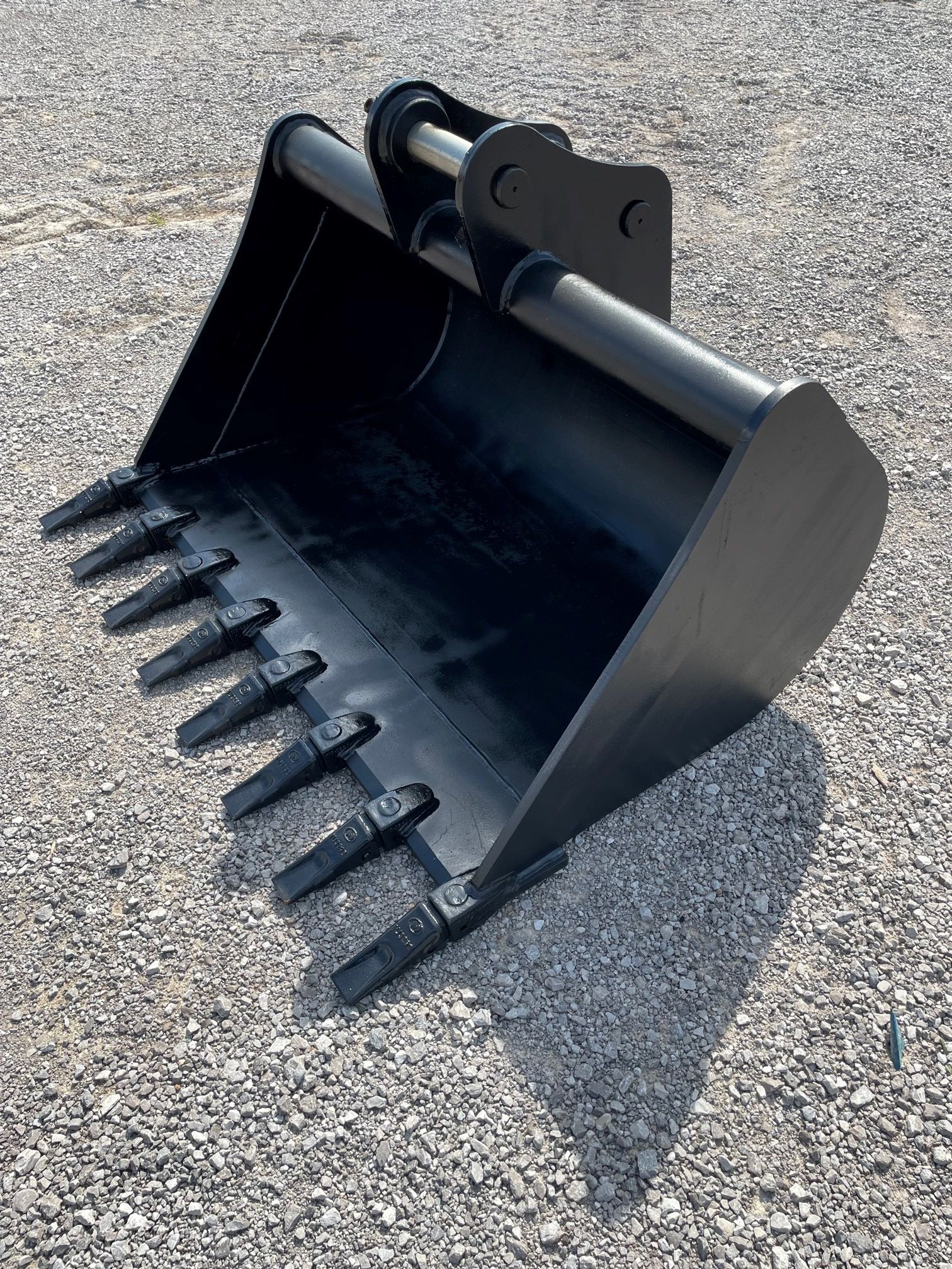 48" EXCAVATOR DIGGING BUCKET 50MM PIN Photo 4 Thumbnail