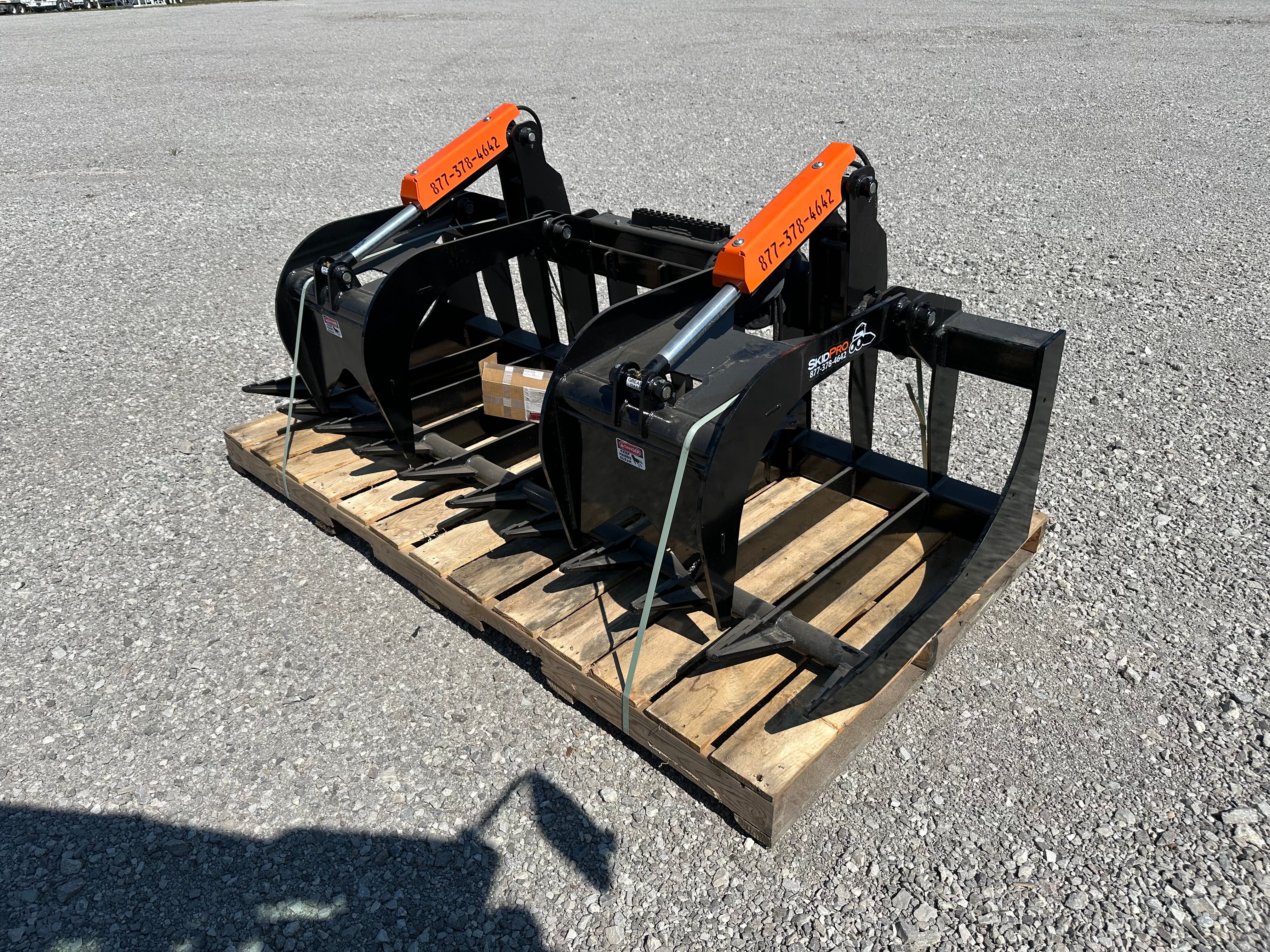 84" SKID STEER SKELETON GRAPPLE BUCKET Photo 2 Thumbnail