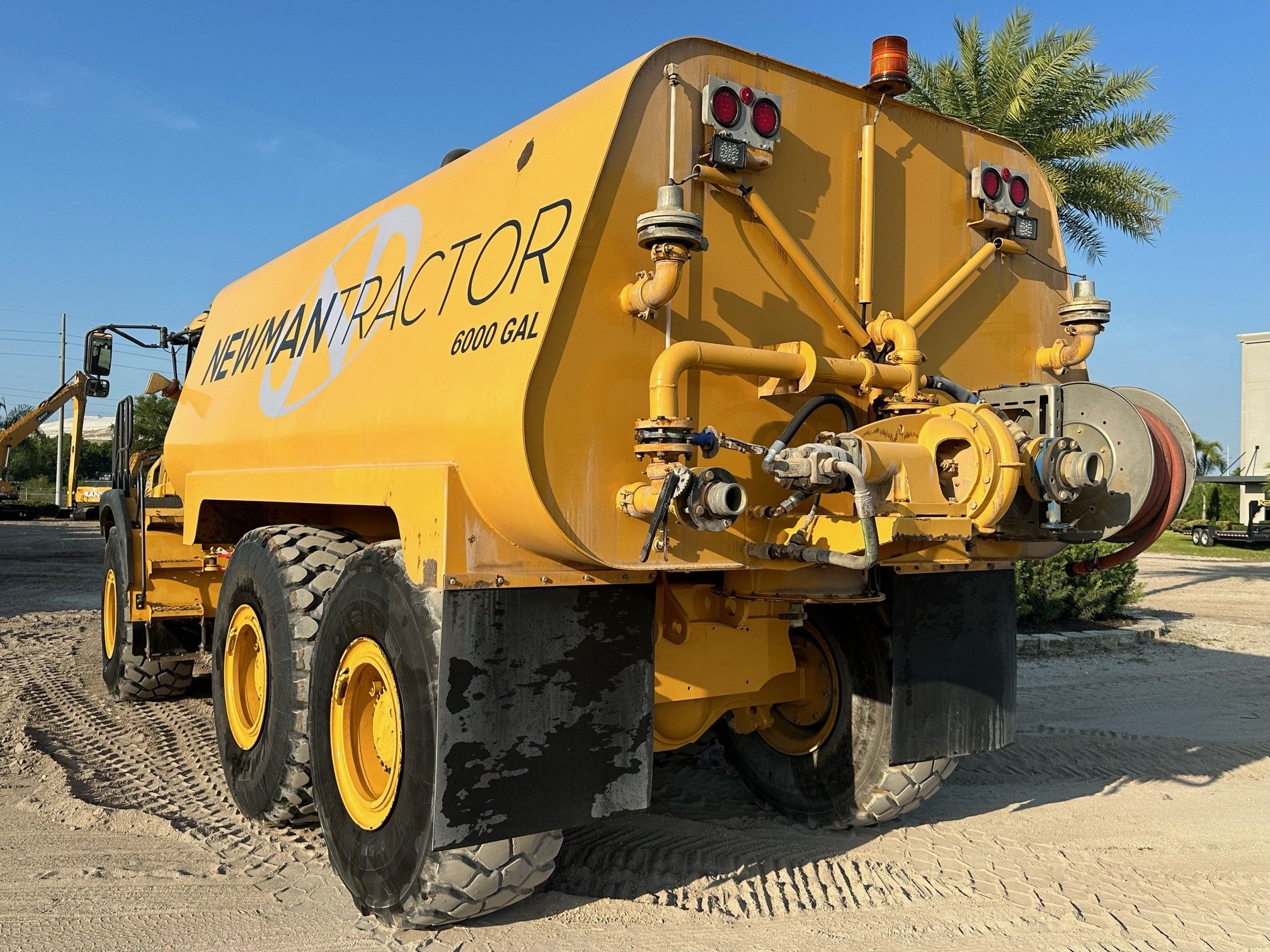 2015 BELL B30E Photo 3 Thumbnail