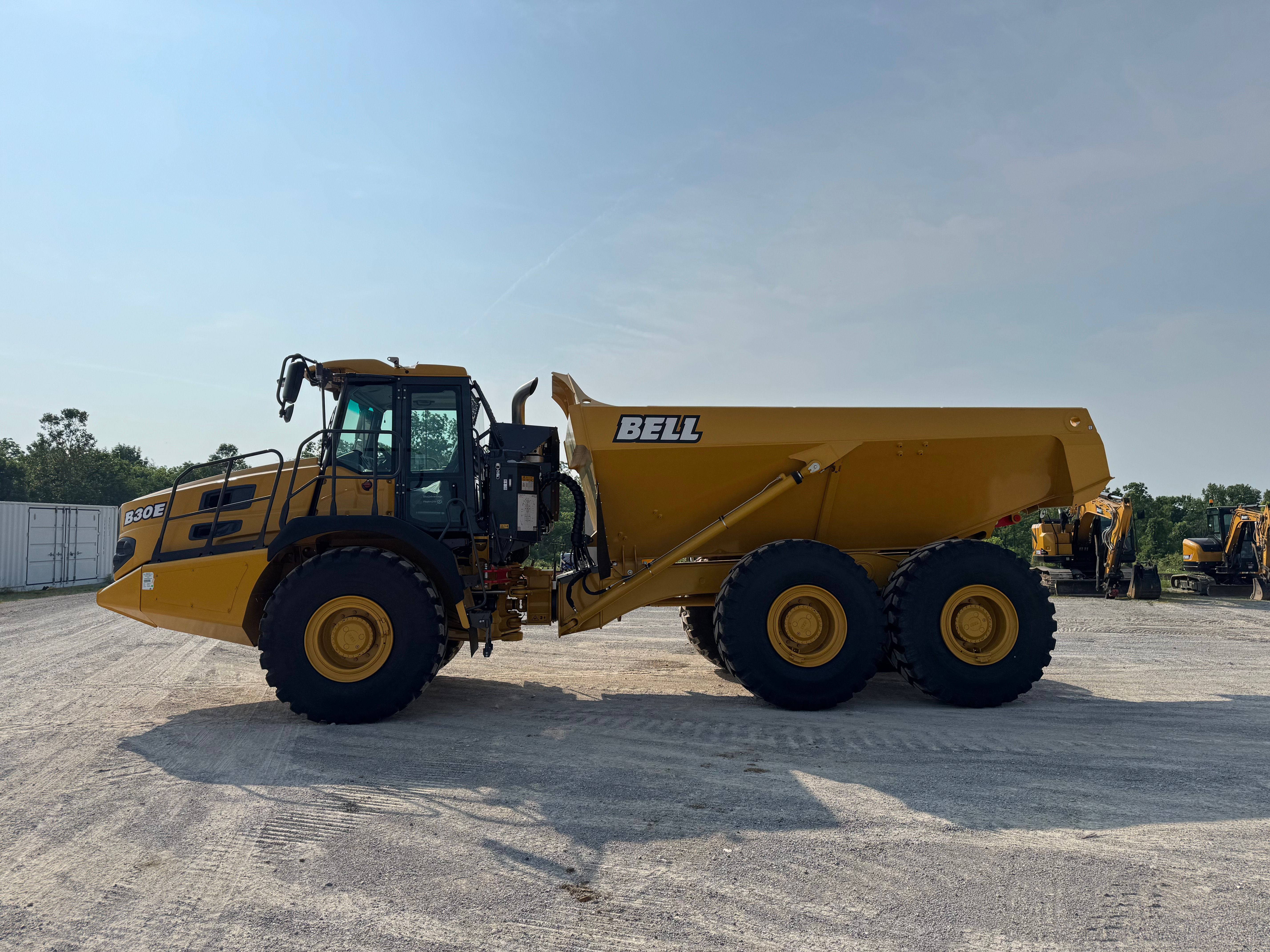 2025 BELL B30E Photo 4 Thumbnail