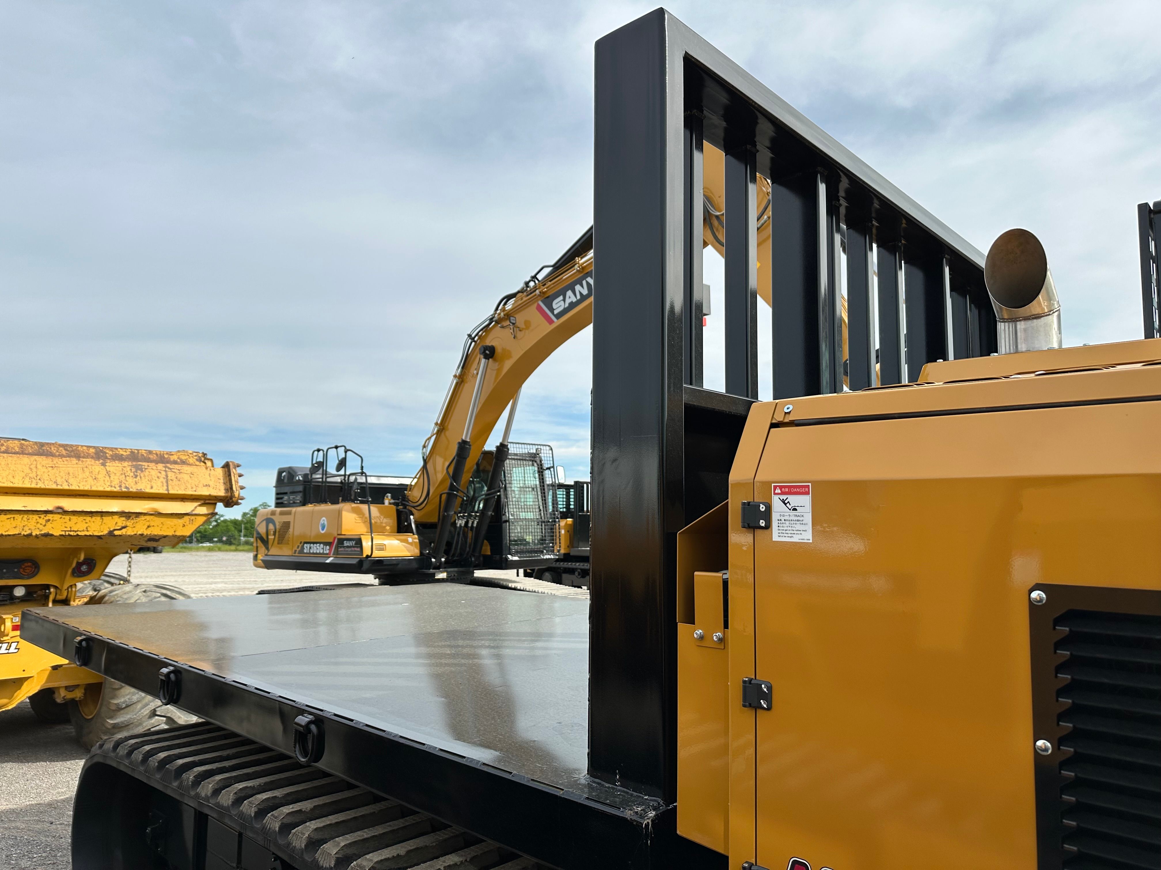 MOROOKA MST 110C CRAWLER CARRIER FLAT BED Photo 2 Thumbnail