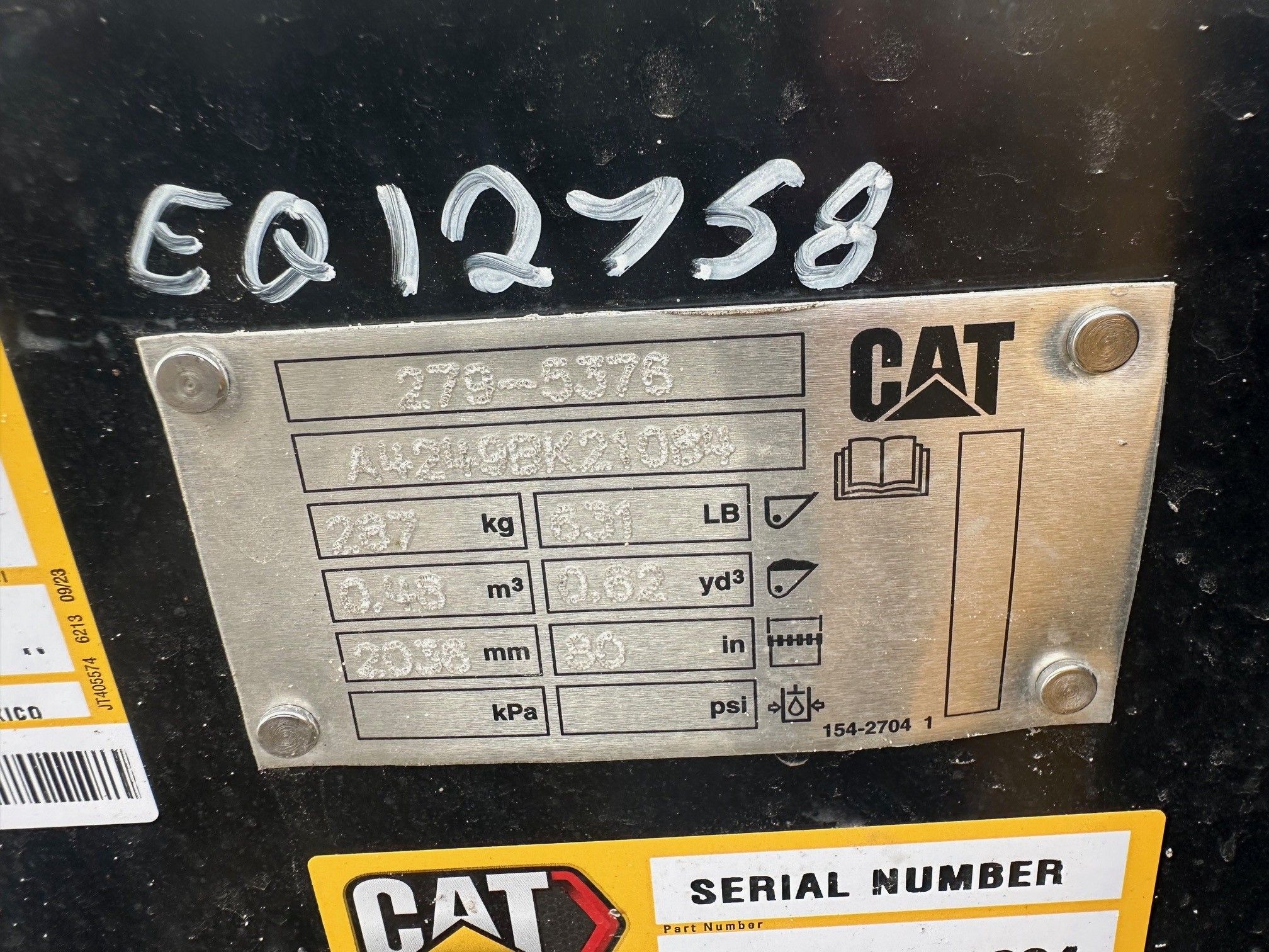 CAT 299D3 80" Skid Steer Bucket Photo 5 Thumbnail