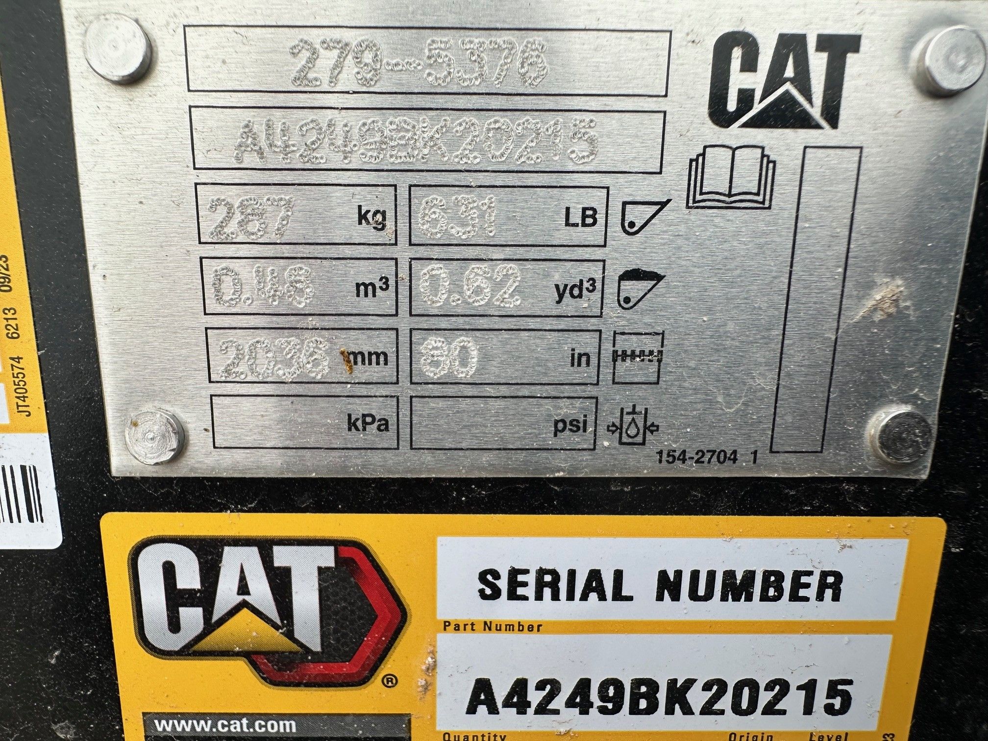 CAT 299D3 80" Skid Steer Bucket Photo 5 Thumbnail