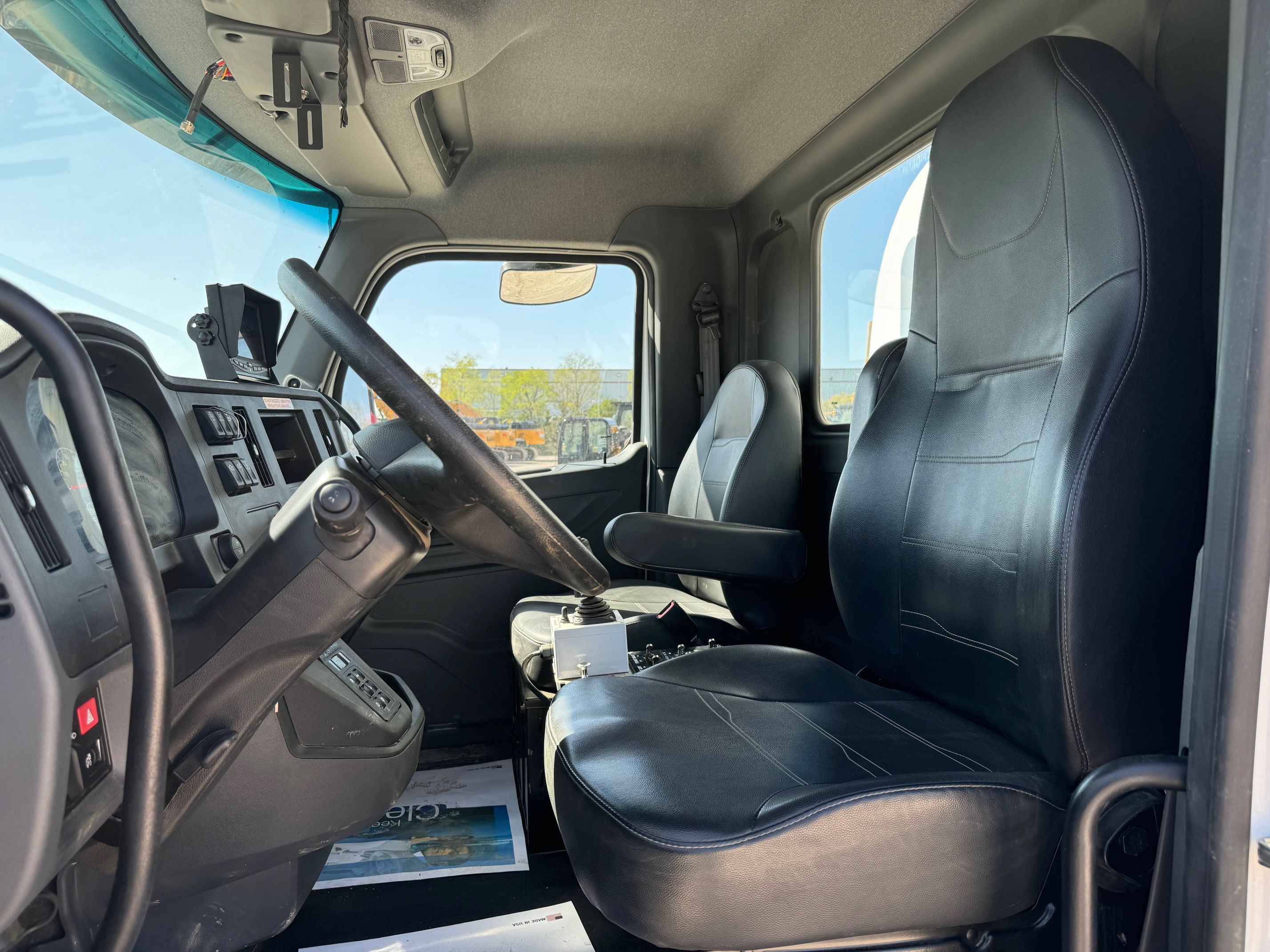 2024 PETERBILT 548 WATER Photo 5 Thumbnail