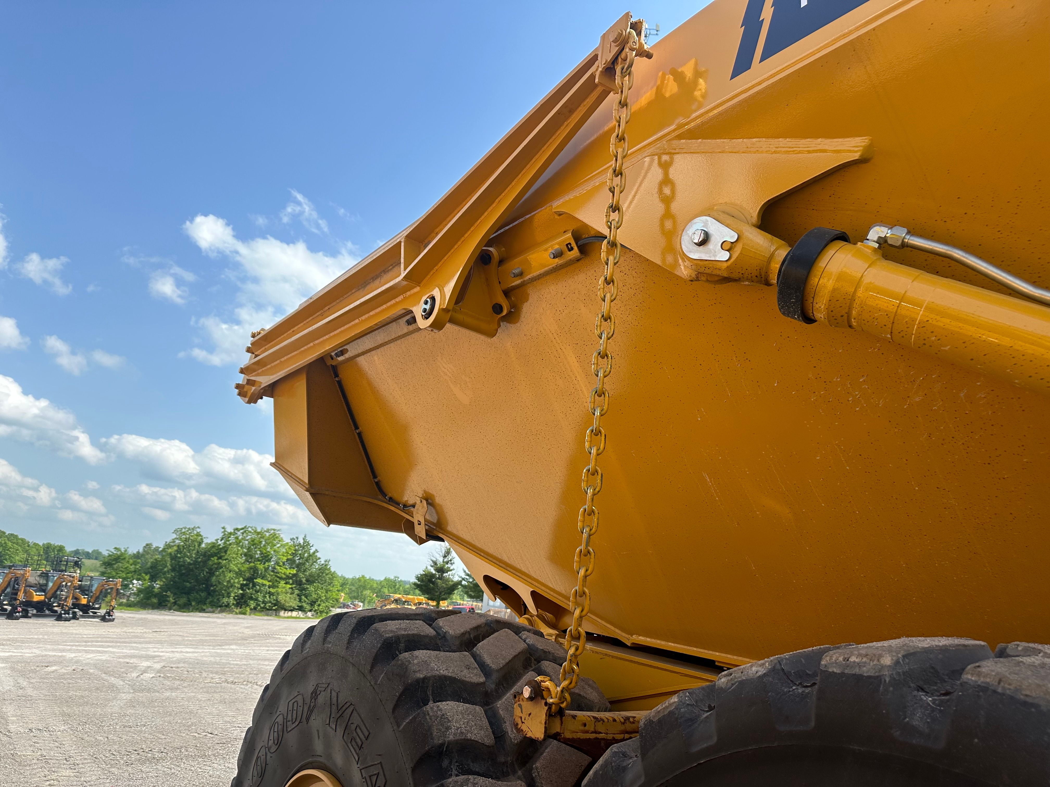 TAILGATE FOR B45E Photo 3 Thumbnail