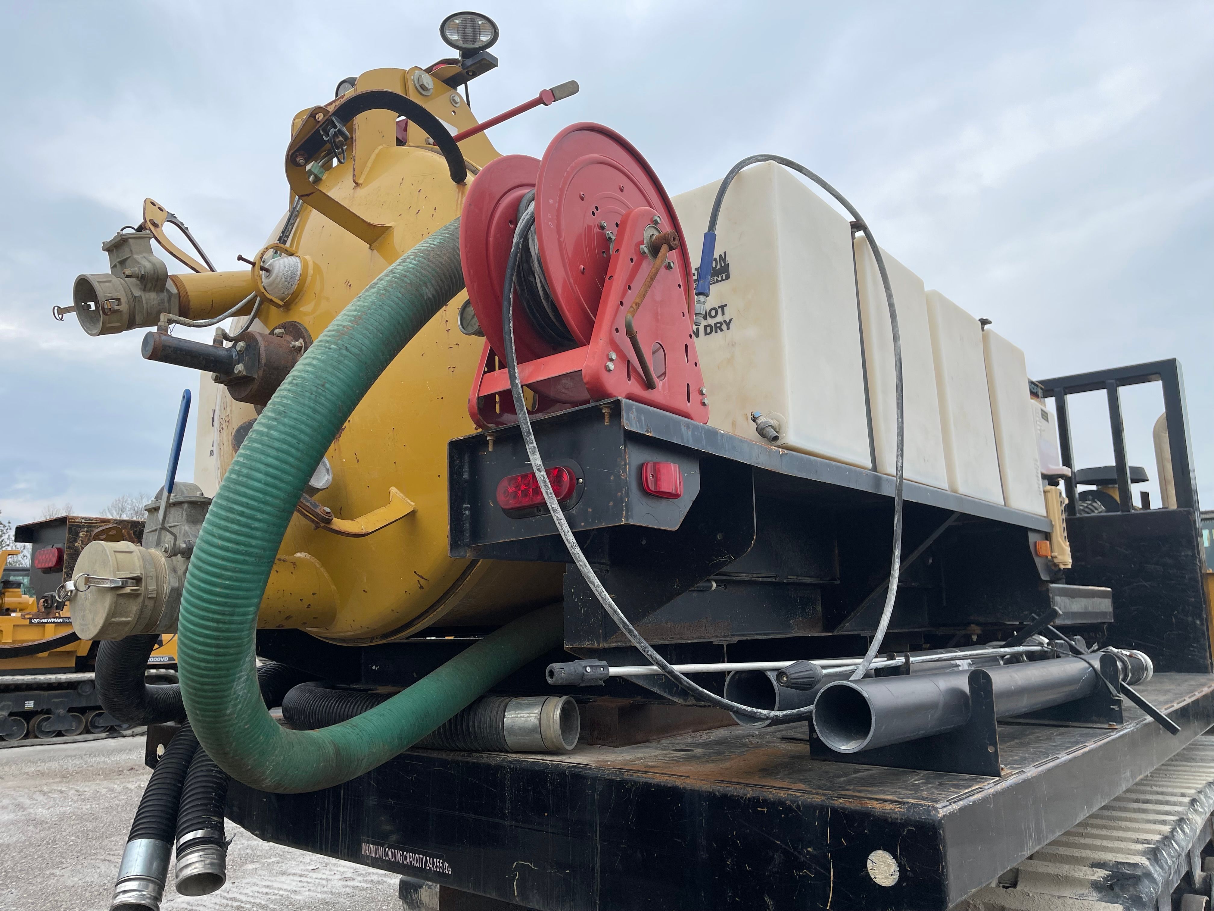 2014 VACTRON LP533DT VAC UNIT Photo 2 Thumbnail