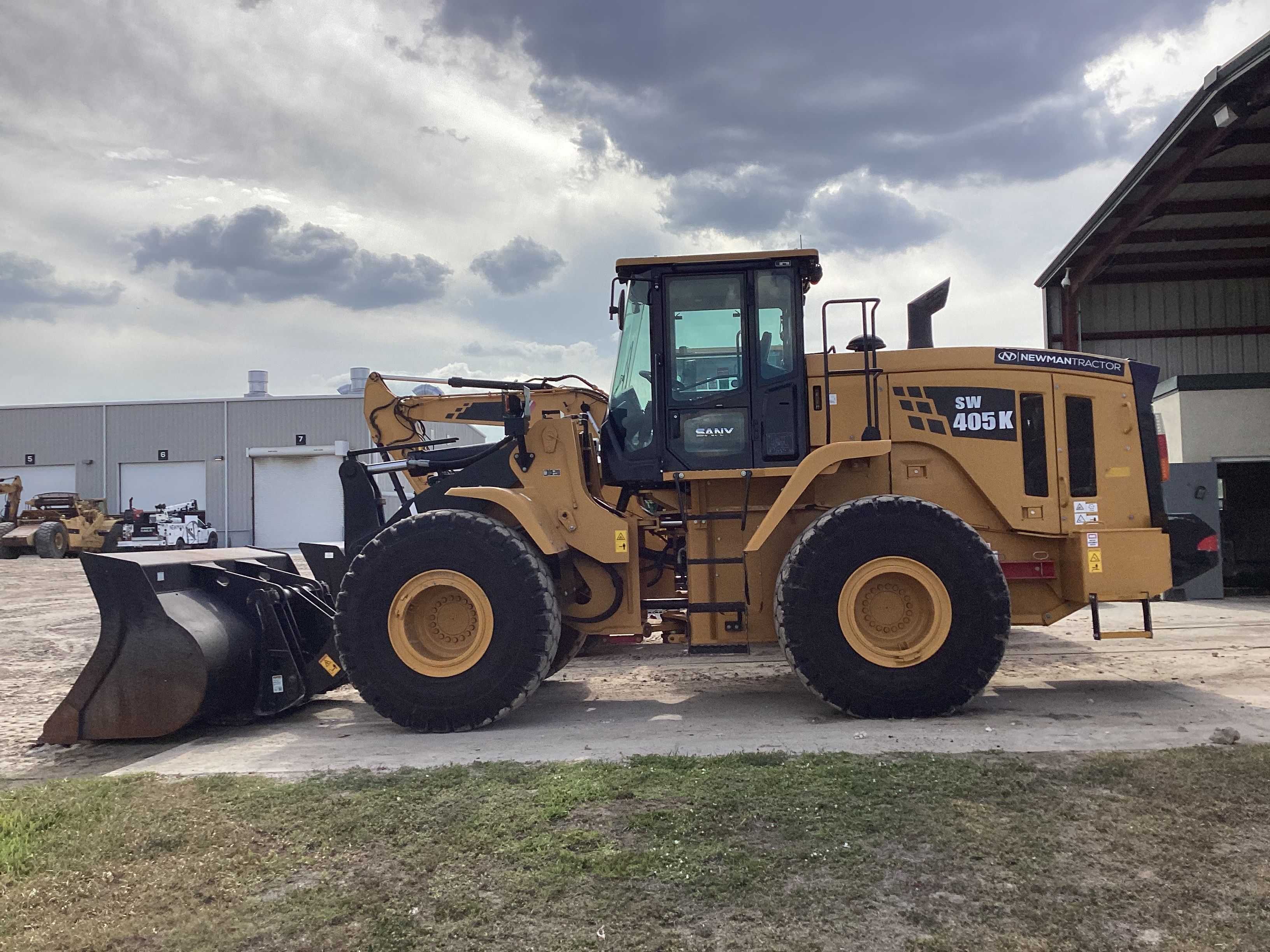 2023 SANY SW405K Photo 2 Thumbnail
