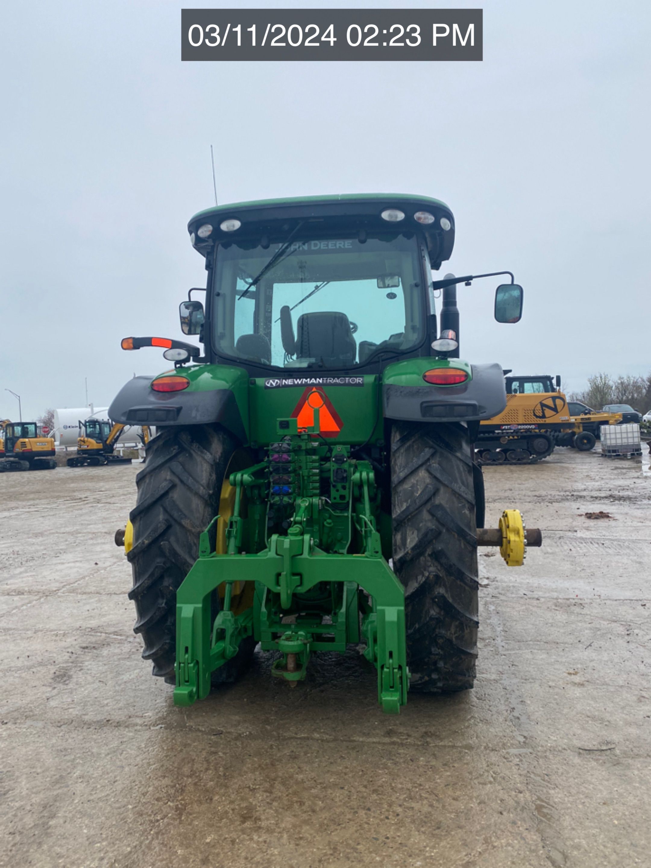 2012 JOHN DEERE 8335R Photo 7 Thumbnail