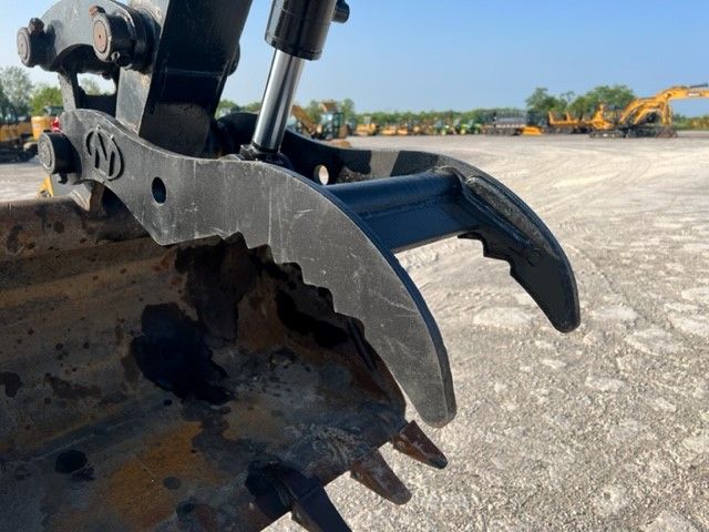 2022 THUMB FOR SY50U (NO QUICK COUPLER) Photo 2 Thumbnail