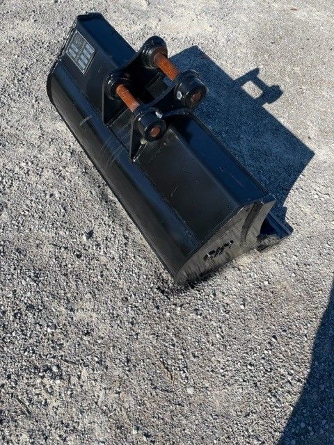 36" DC BUCKET FOR SY16C Photo 1 Thumbnail