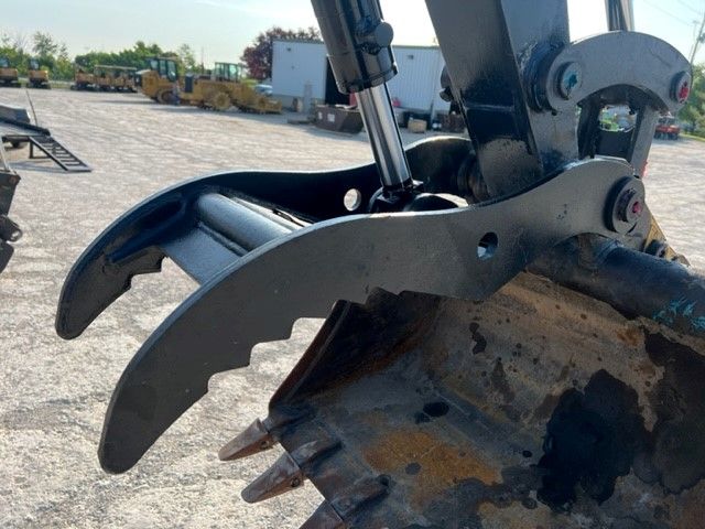 2022 THUMB FOR SY50U (NO QUICK COUPLER) Photo 1 Thumbnail