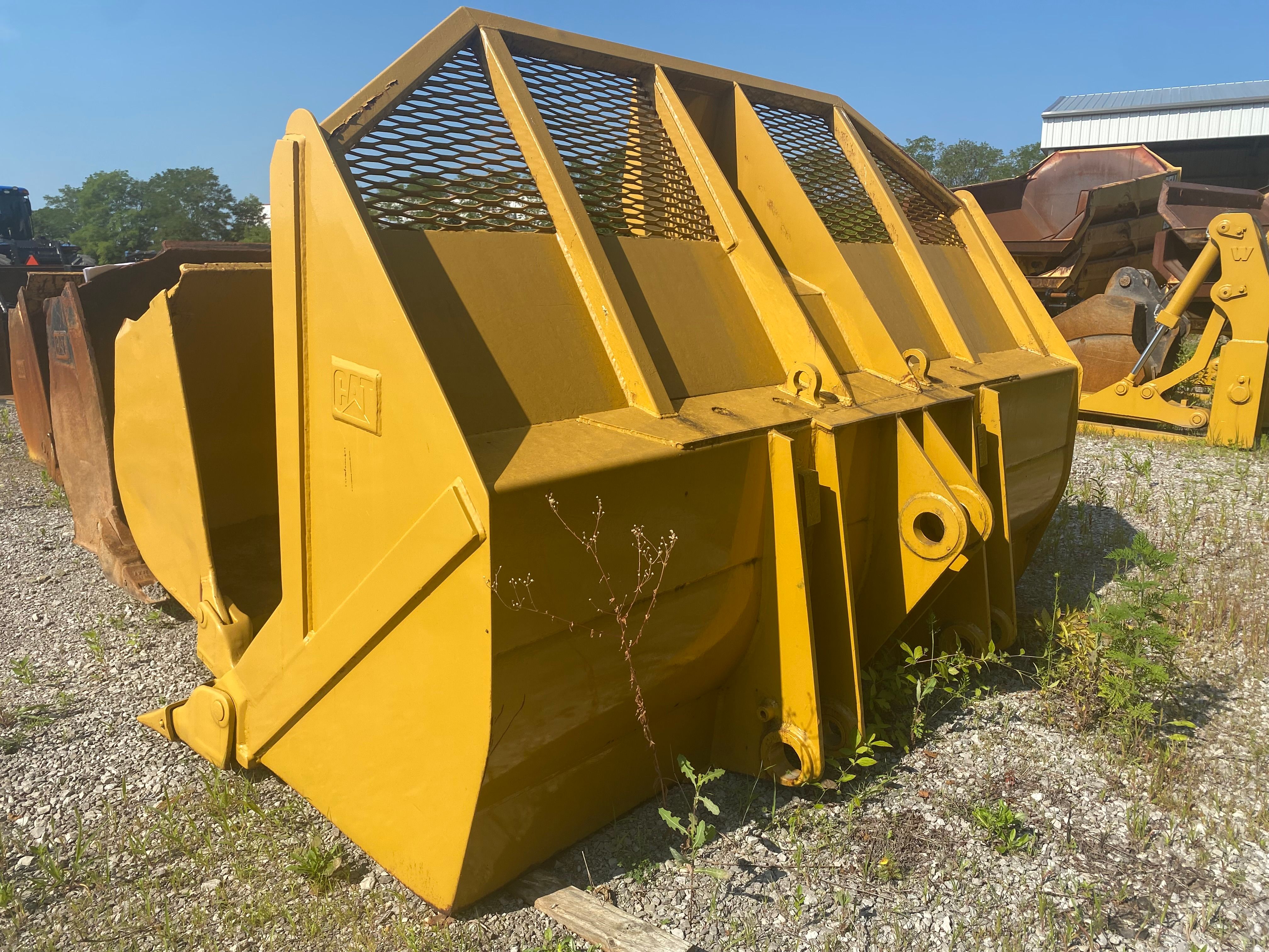 FRONT BUCKET FOR CAT 963C Photo 2 Thumbnail