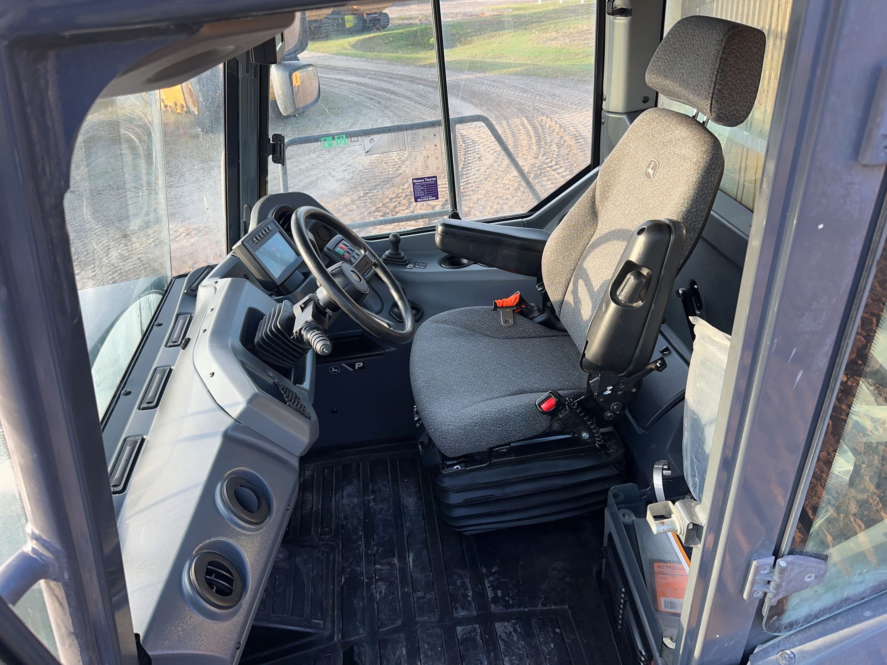 2023 JOHN DEERE 460P Photo 9 Thumbnail