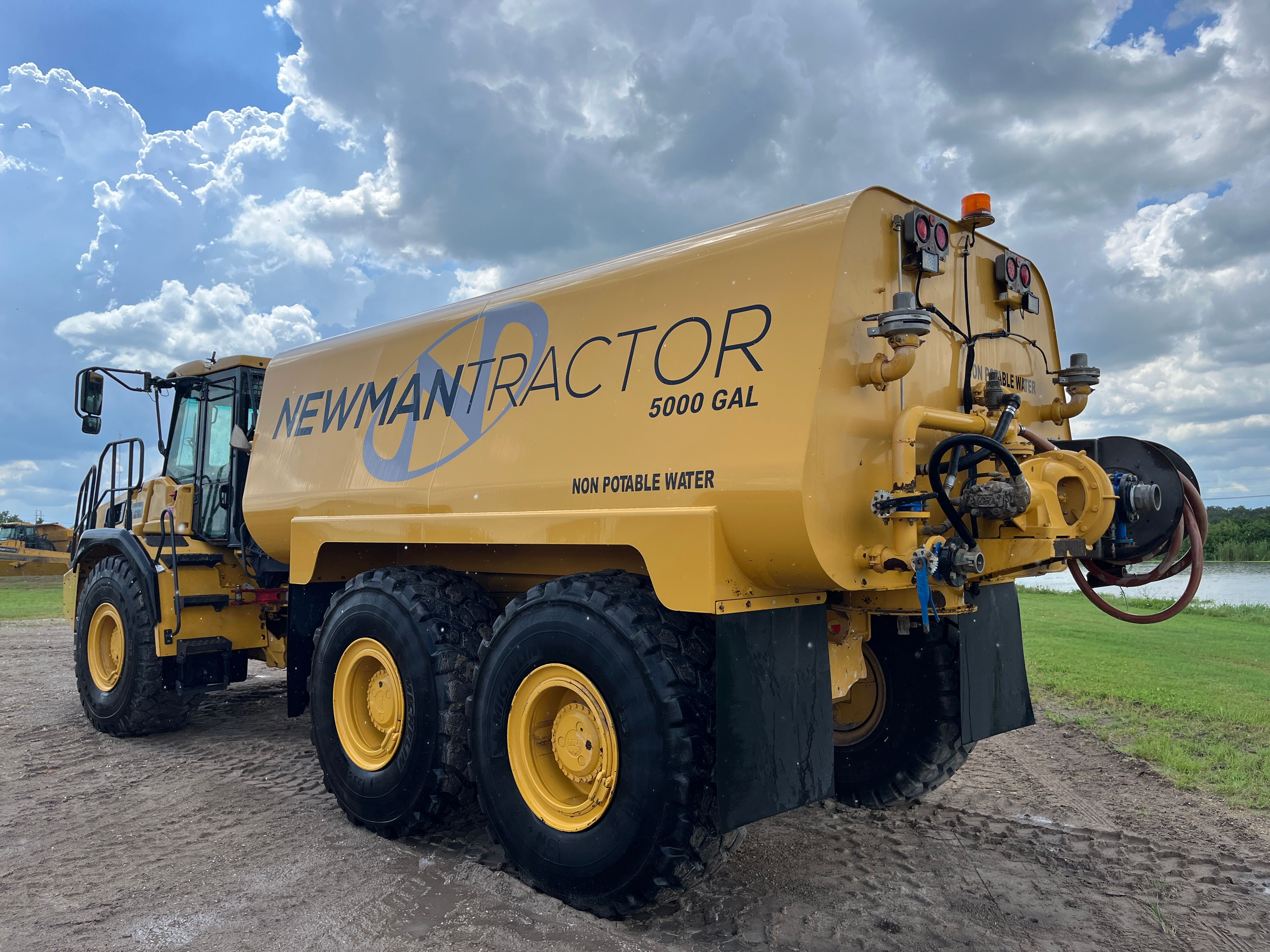 2016 BELL B25E Photo 3 Thumbnail