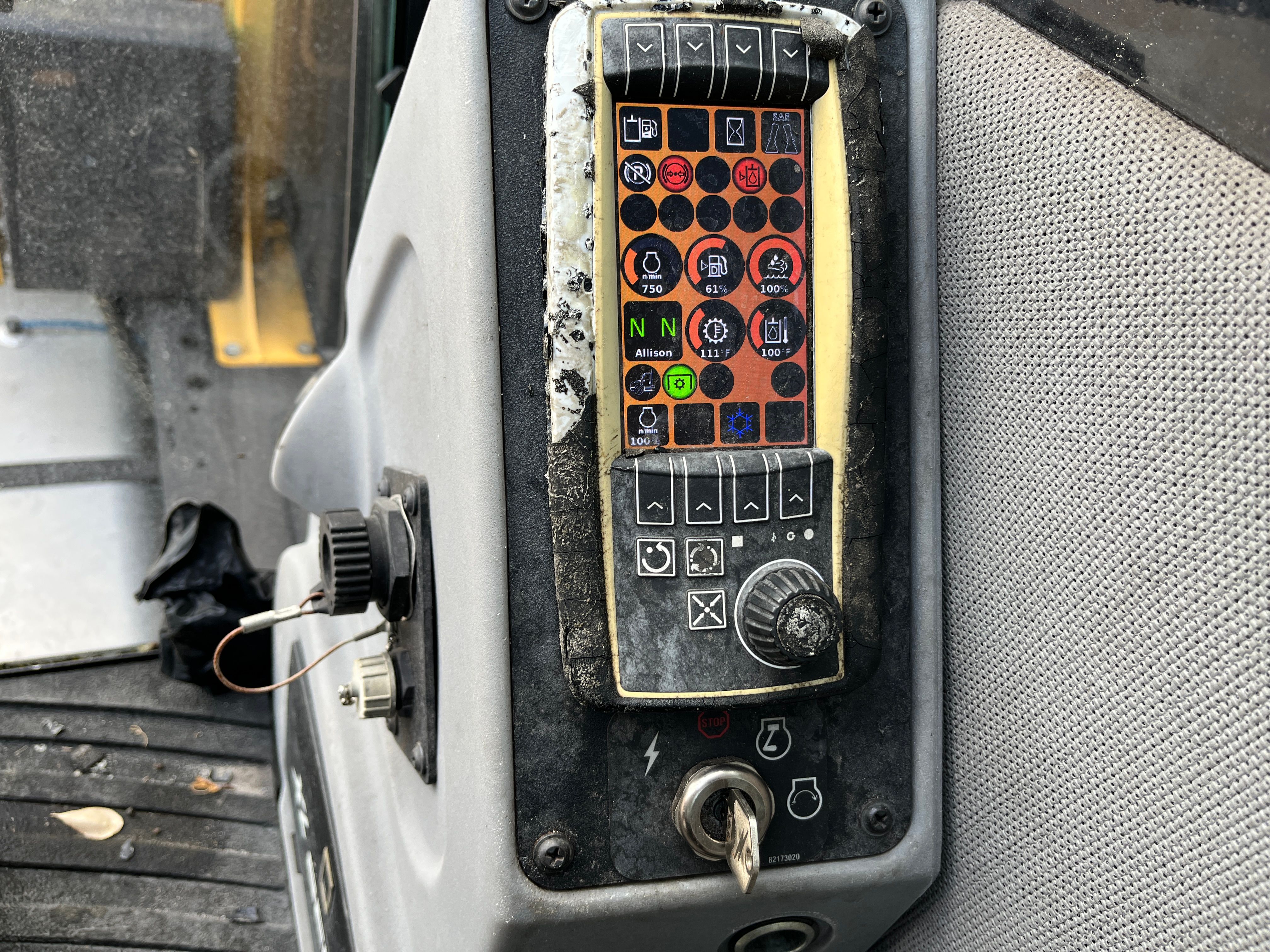  GRADALL D152 Photo 12 Thumbnail