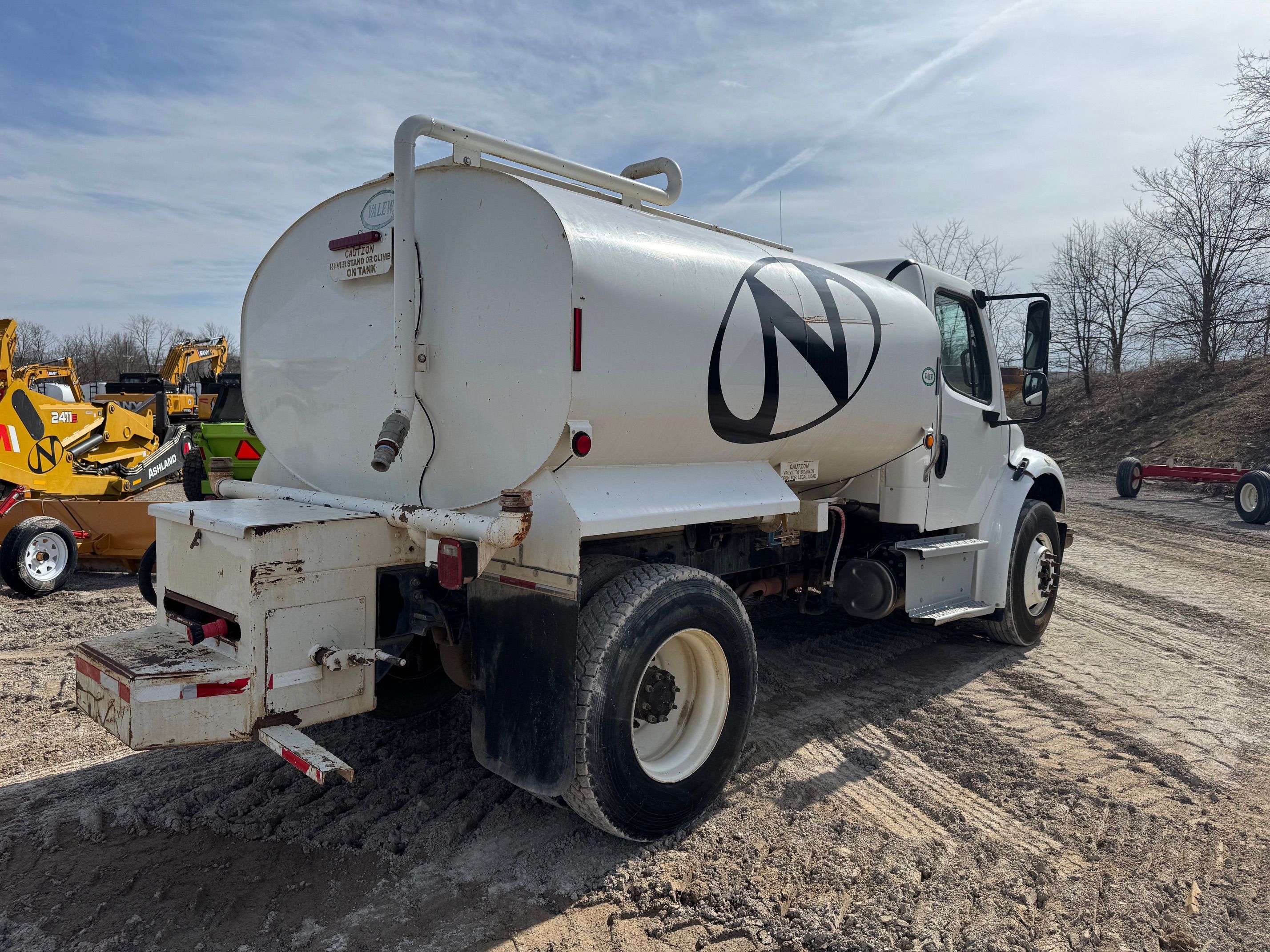 2018 FREIGHTLINER M2 106 2K Photo 3 Thumbnail