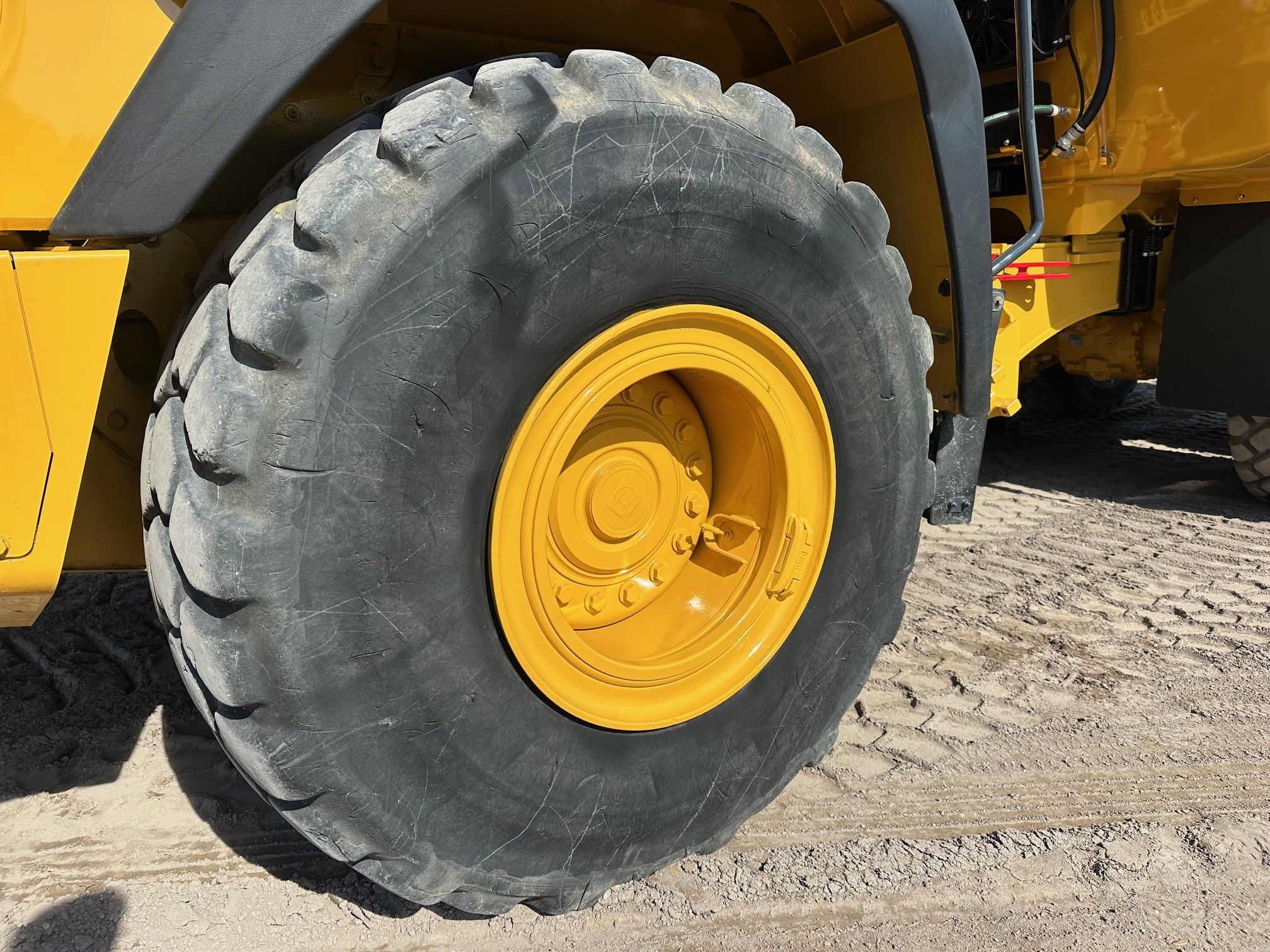 2018 JOHN DEERE 260E Photo 10 Thumbnail